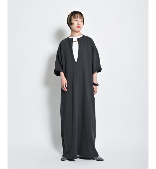  「KEY NECK COTTON DRESS：ワンピース」|ワンピース|