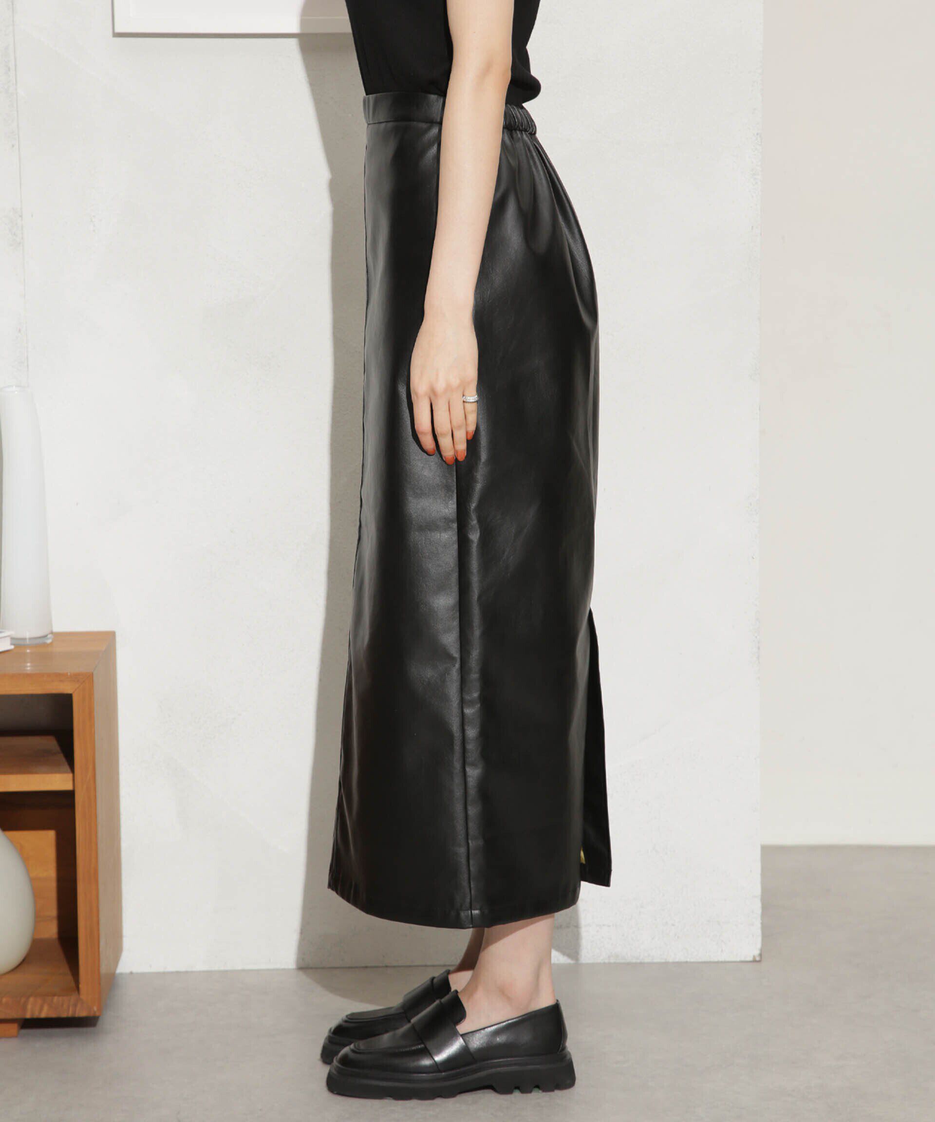 nano･universe「LOGAN/別注 フェイクレザー イージースカート」|スカート|