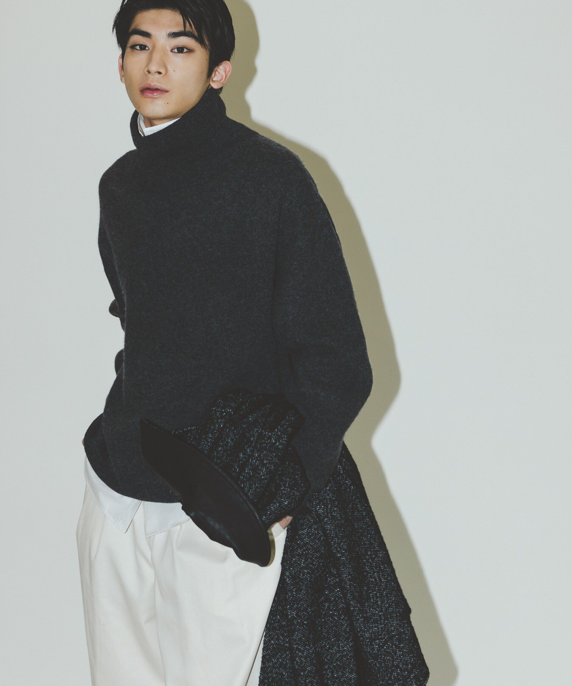 nano･universe「AQUA ウールカシミヤモックネックプルオーバー」|ニット・セーター|チャコール3