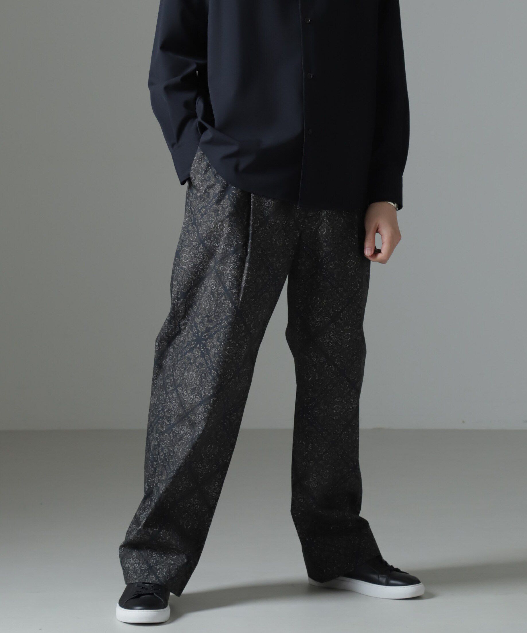 nano･universe「オリジナルパターンイージーパンツ」|チノ|