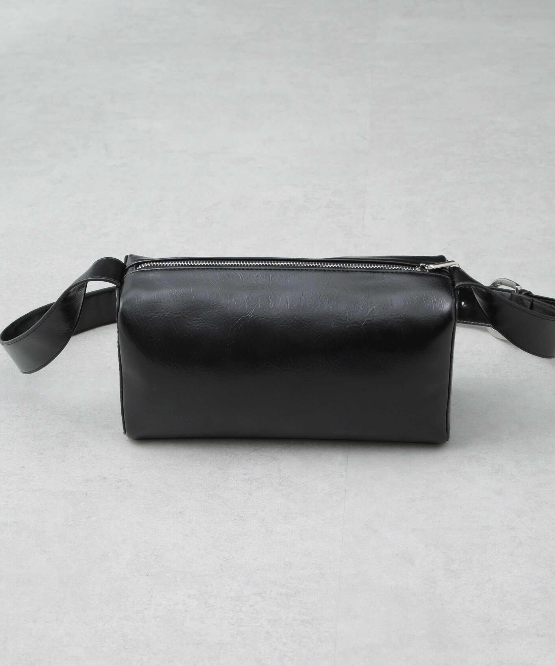 nano･universe「ワンショルダーボディーバッグ」|ショルダー・メッセンジャー|