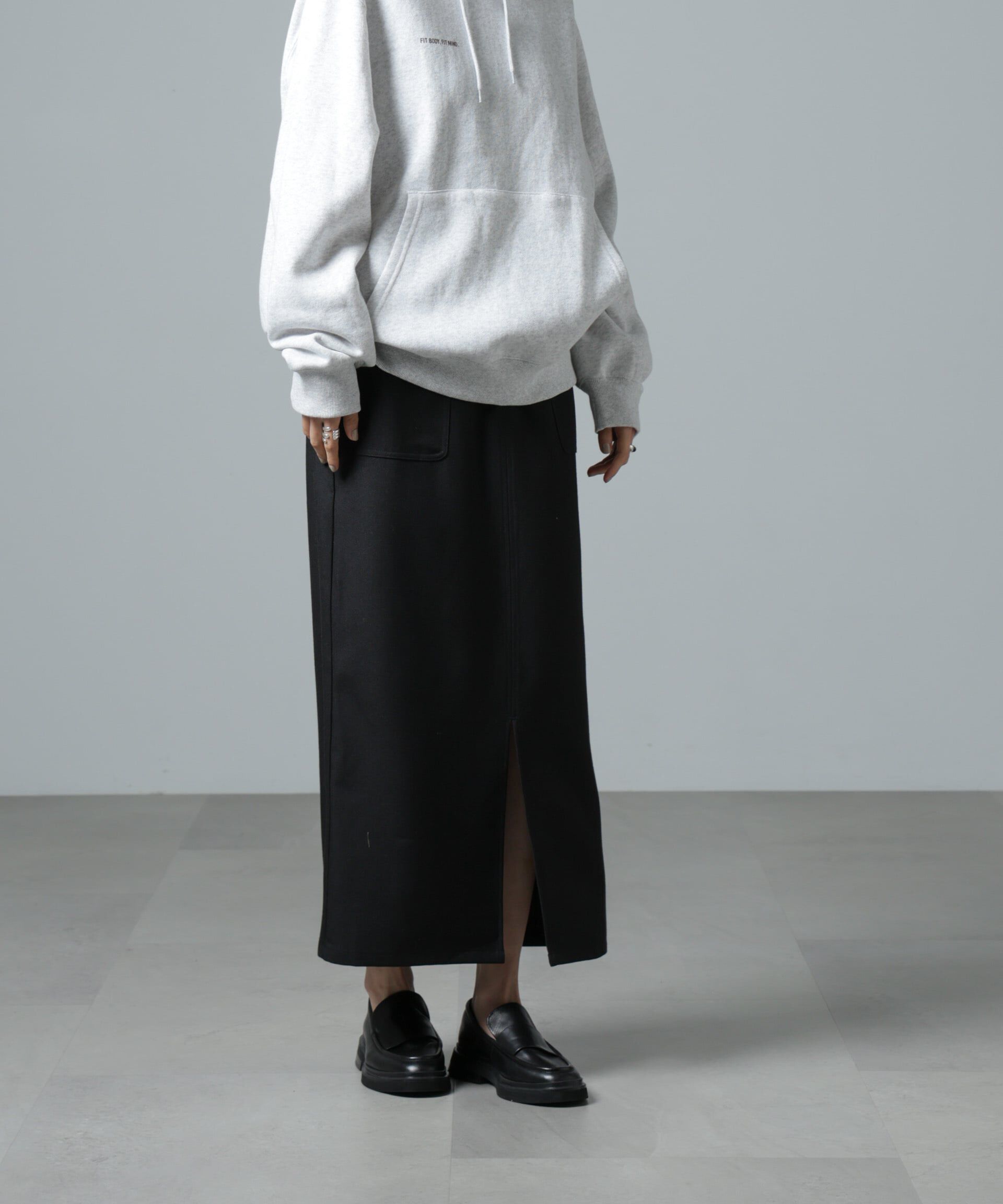 nano･universe「フロントスリットタイトナロースカート」|スカート|