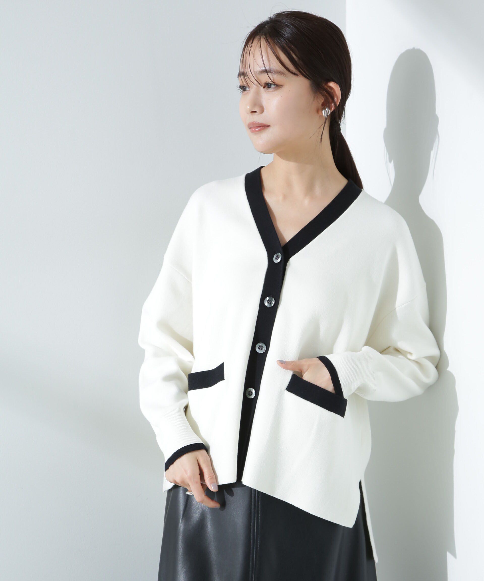 nano･universe「バイカラースムースカーディガン」|ニット・セーター|