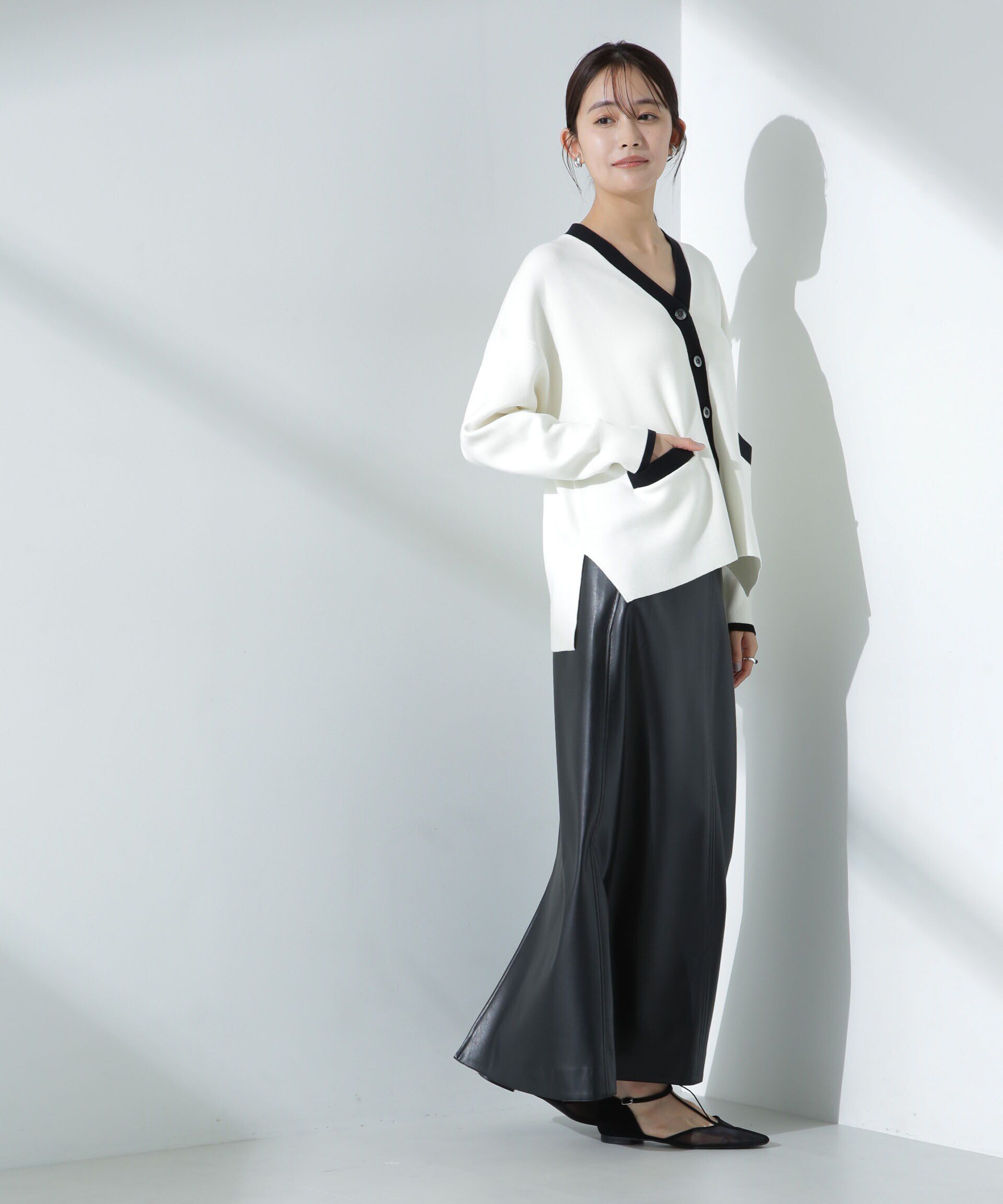 nano･universe「バイカラースムースカーディガン」|ニット・セーター|