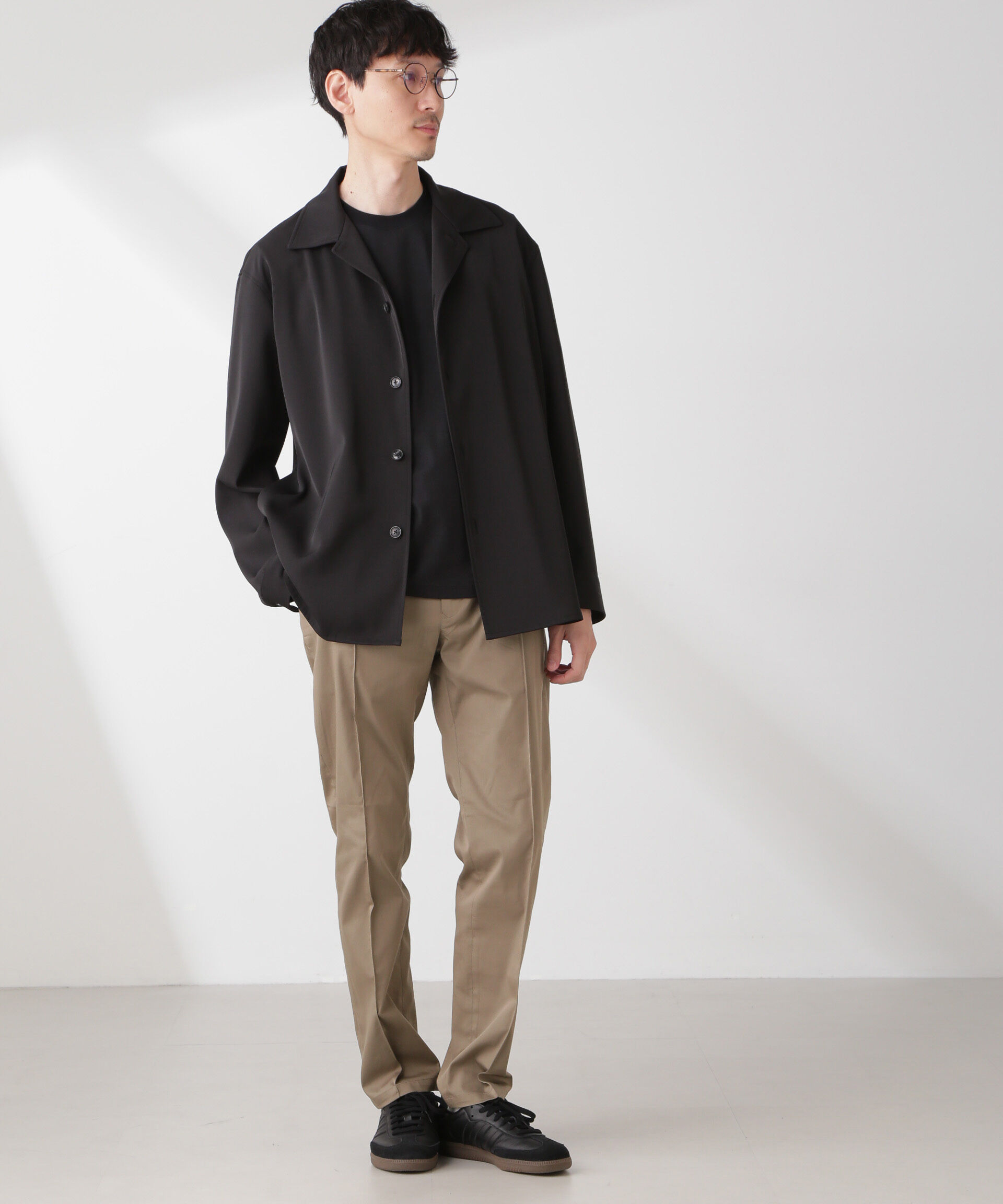 nano･universe「ソラーロライトストレッチテーパードイージーパンツ(セットアップ可)」|チノ|