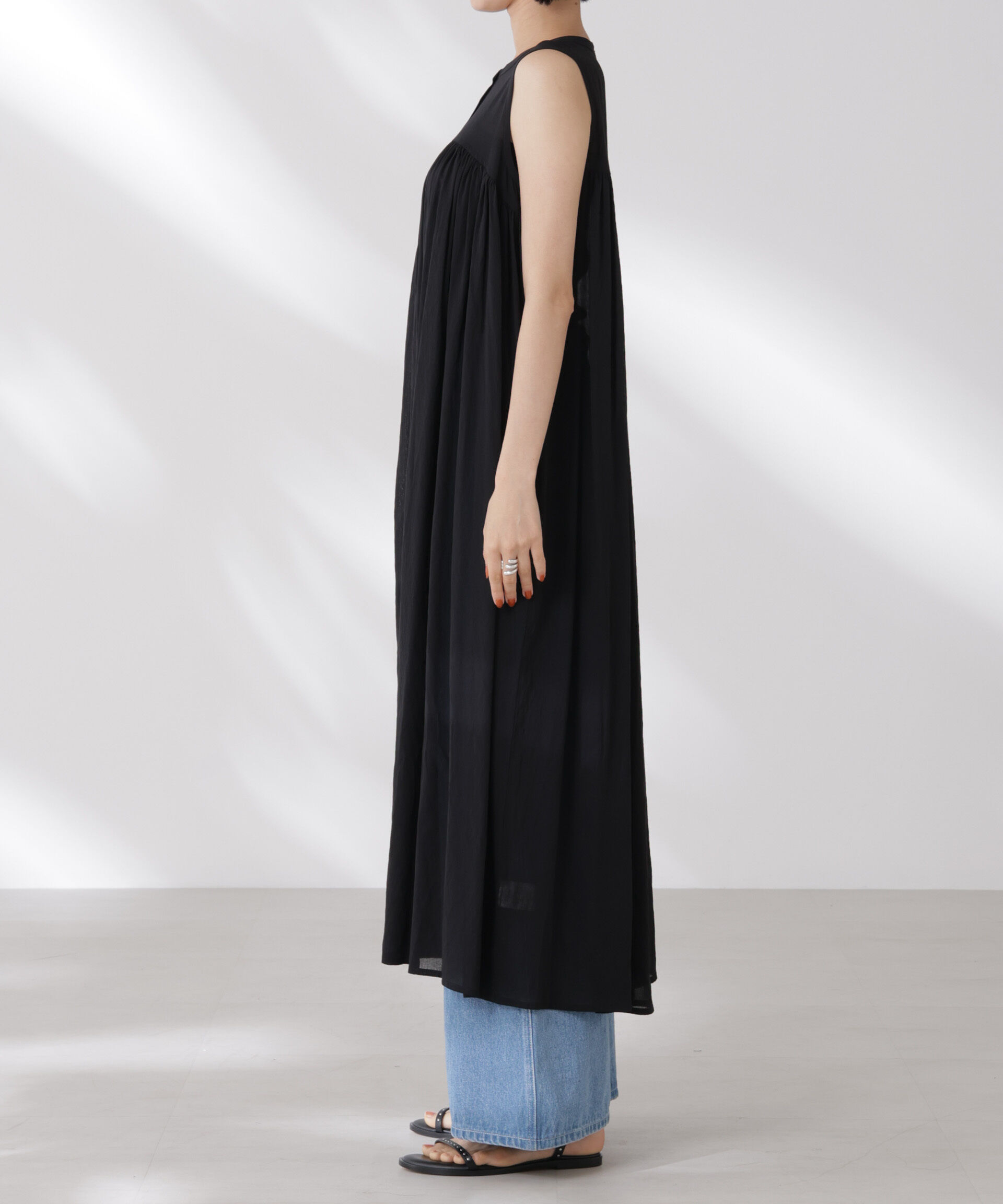 nano･universe「ギャザー切り替えノースリーブシアーワンピース」|ワンピース|