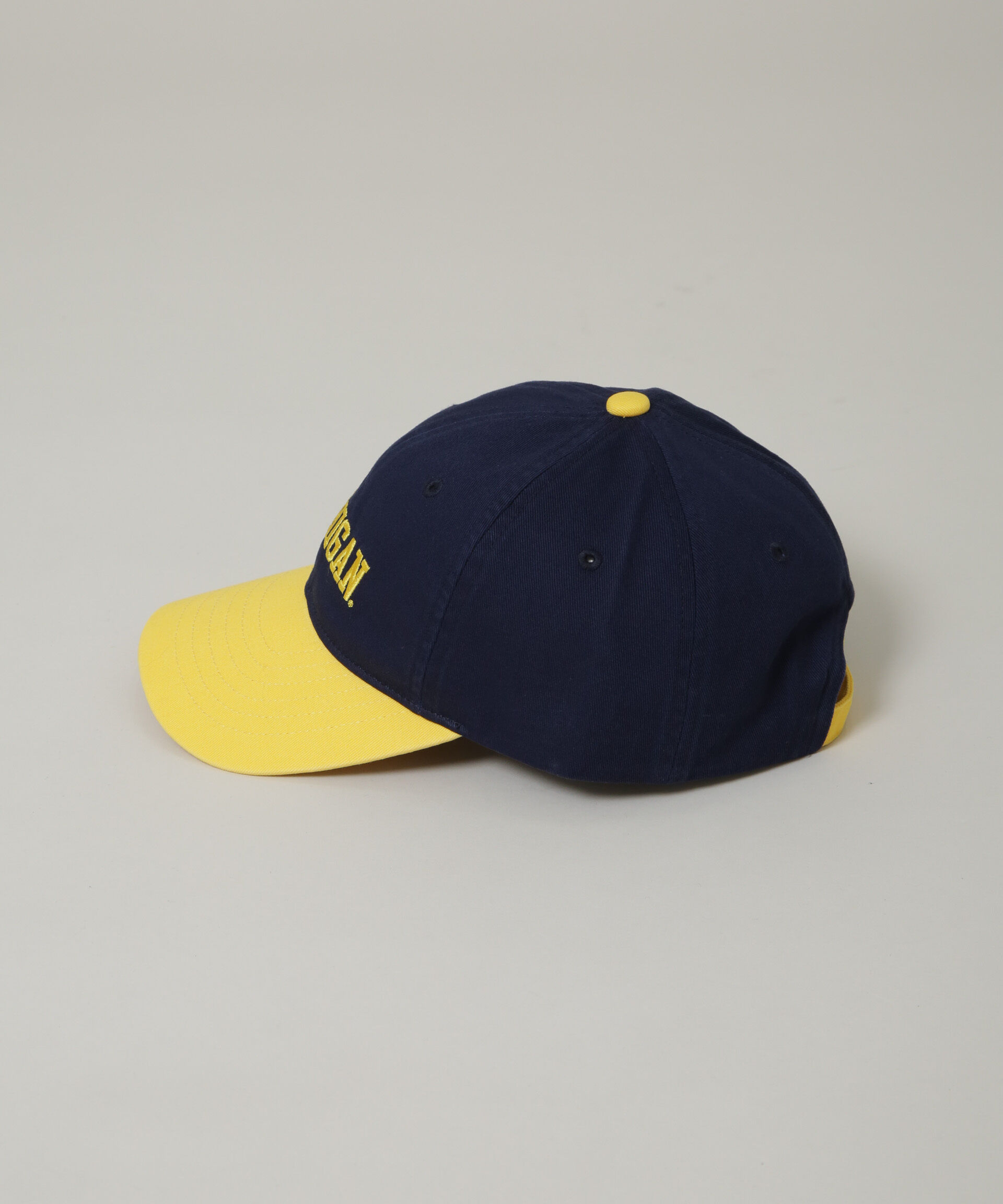 nano･universe「UNIVERSEITY OF MICHIGAN/MG USC WASHED 2TONE CAP」|キャップ・キャスケット|