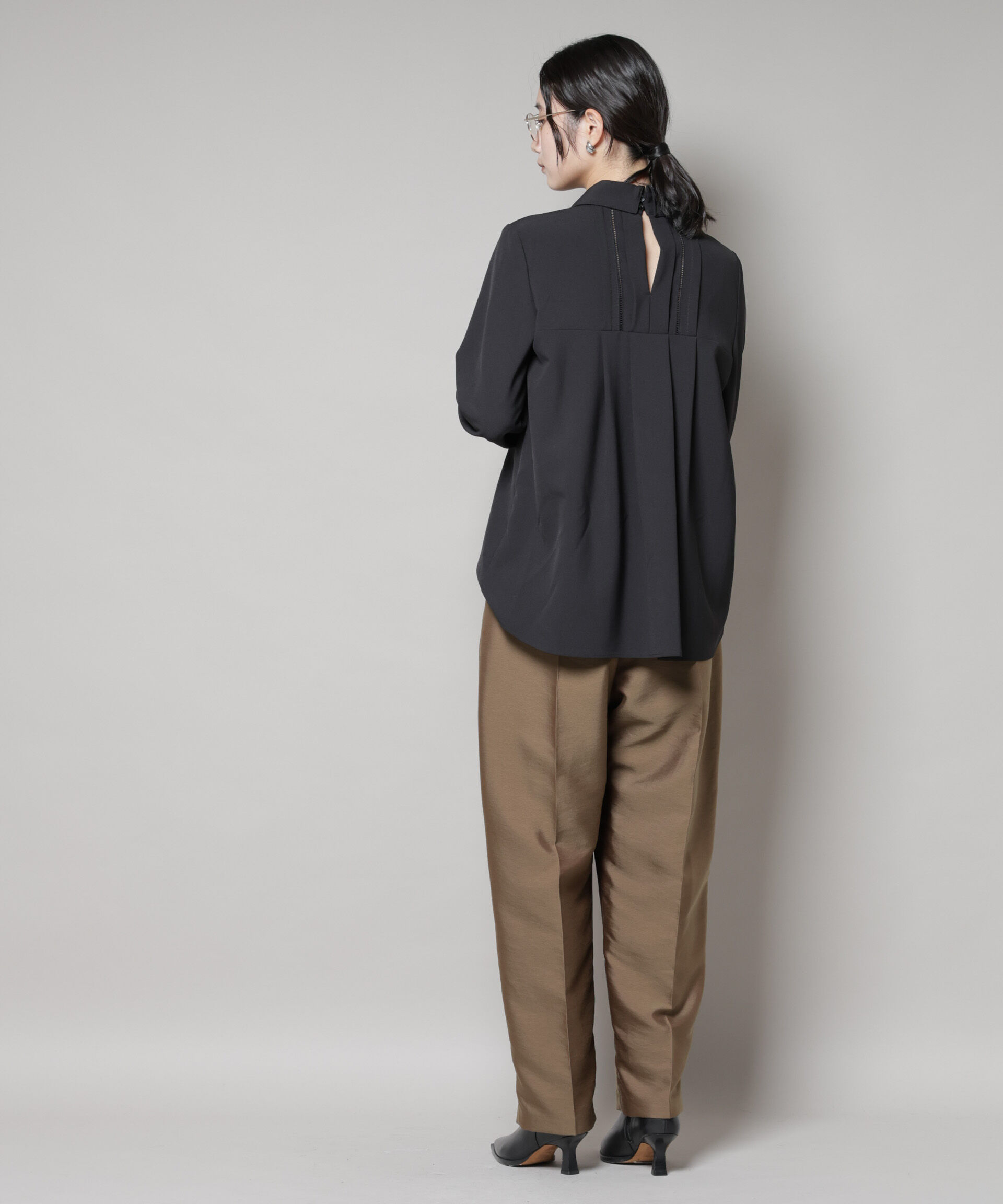 nano･universe「ダブルクロス衿付きハシゴレースブラウス」|シャツ・ブラウス|