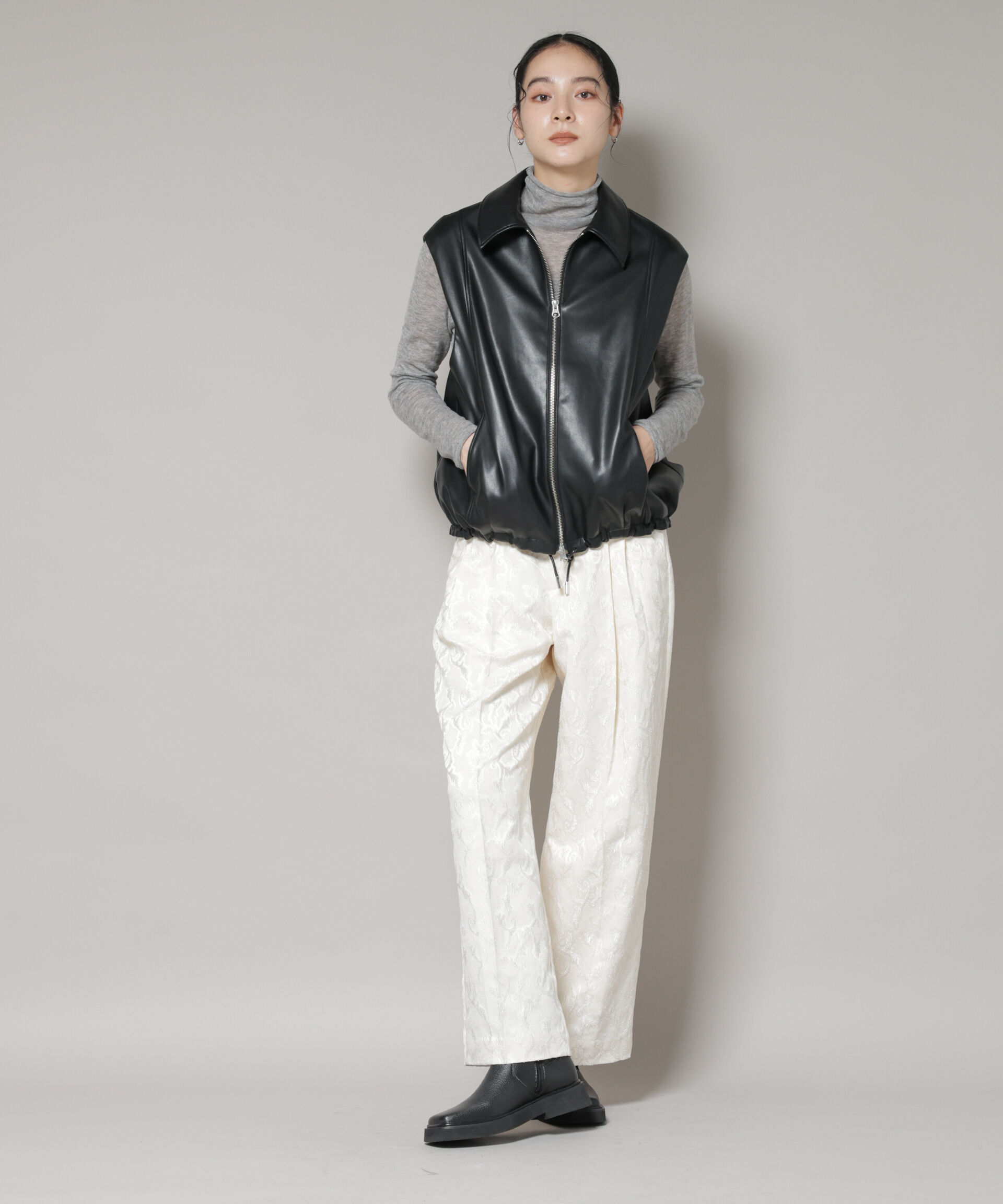  「フェイクレザードロストヘムベスト」|ベスト・ジレ|