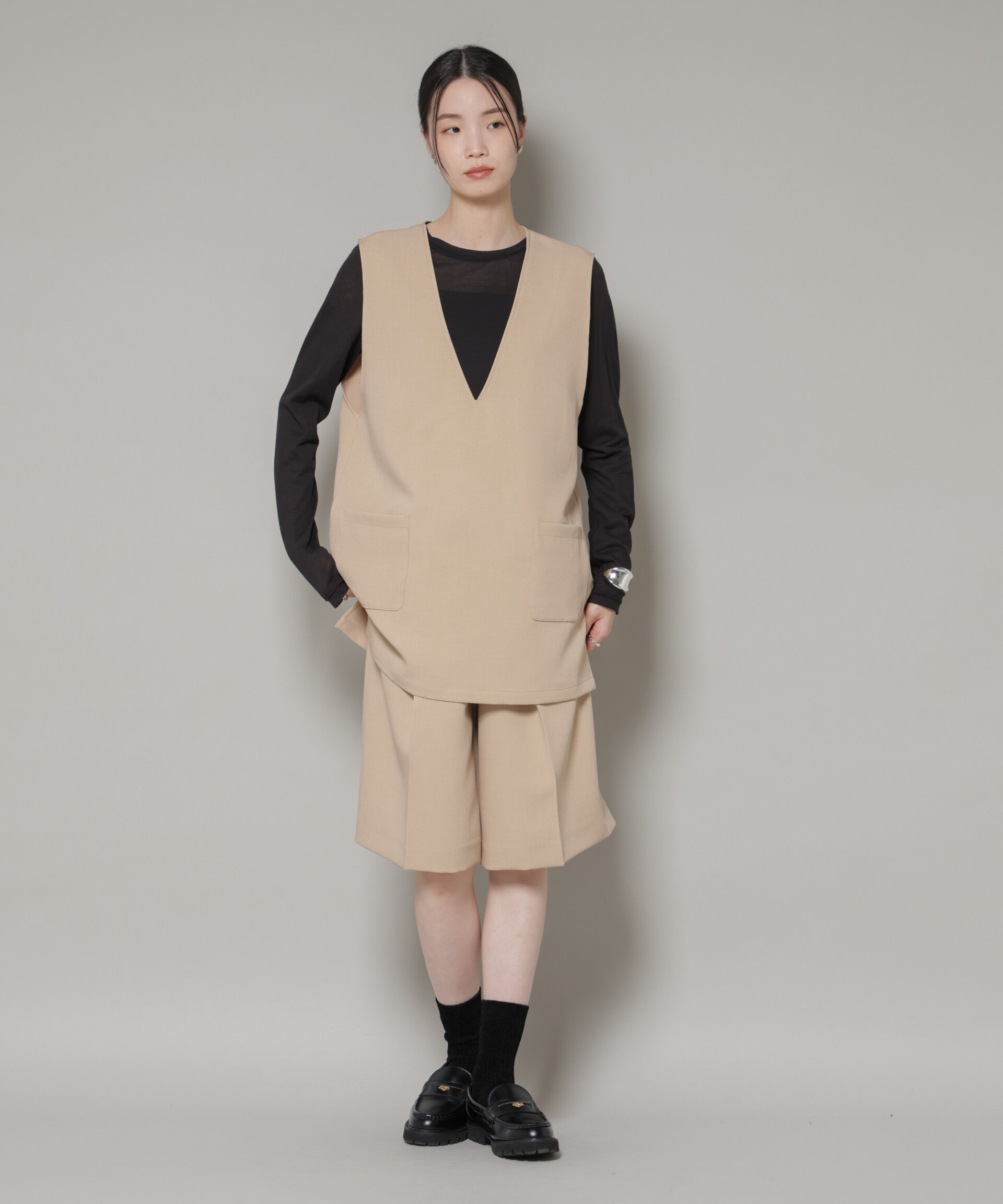 nano･universe「Vネックベスト&times;ハーフパンツ セットアップ」|ワンピース|