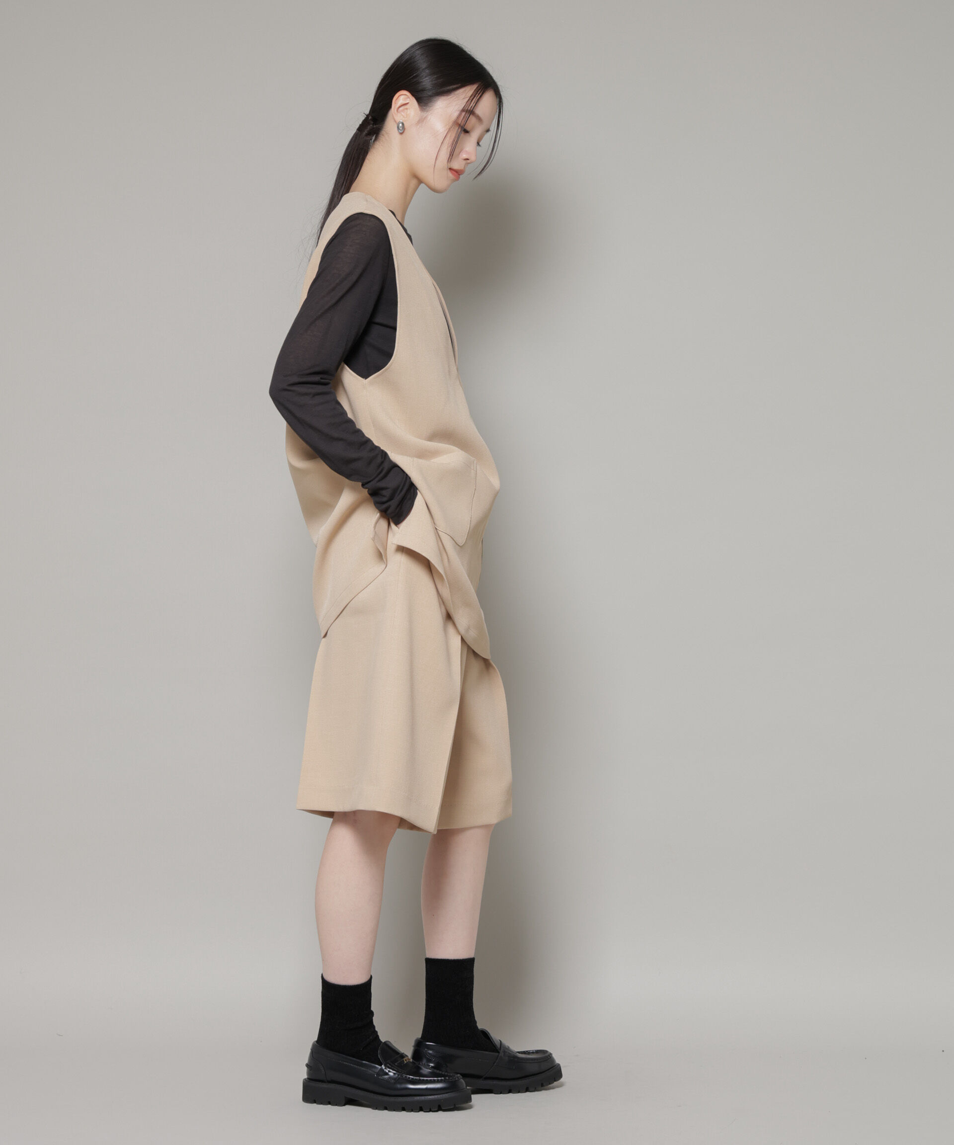 nano･universe「Vネックベスト&times;ハーフパンツ セットアップ」|ワンピース|