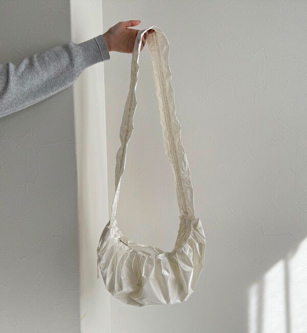 fredy emue「シャーリングクロワッサンショルダーバッグ」|ショルダー・メッセンジャー|