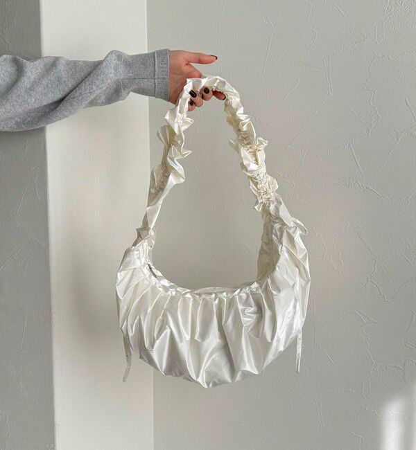 fredy emue「シャーリングクロワッサンショルダーバッグ」|ショルダー・メッセンジャー|