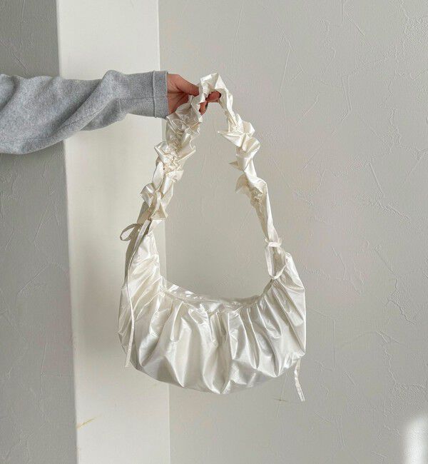 fredy emue「シャーリングクロワッサンショルダーバッグ」|ショルダー・メッセンジャー|