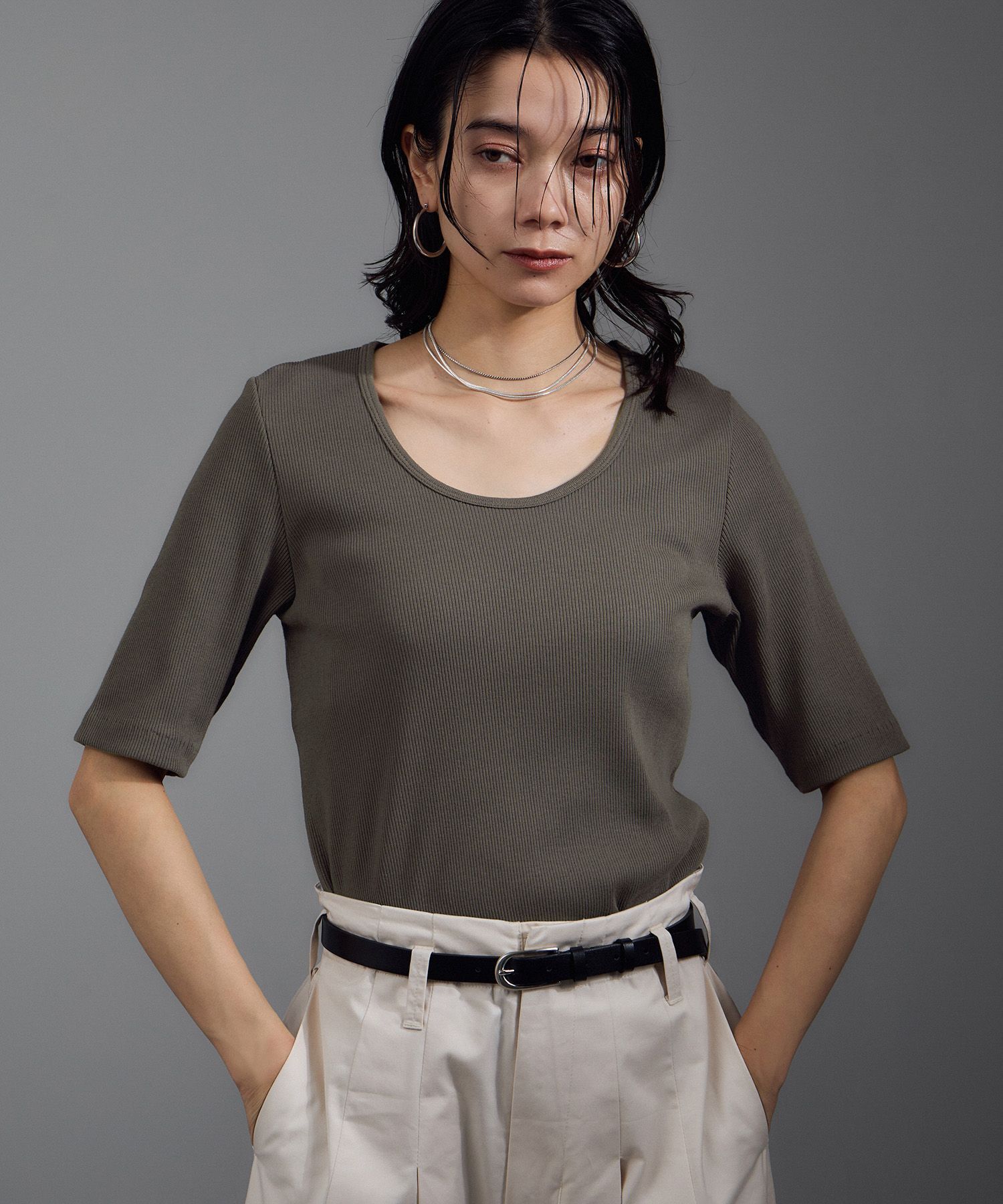 SALON adam et rope'「Primaveil ファームリーリブハーフスリーブTシャツ」|Tシャツ・カットソー|ブラウン系(23)