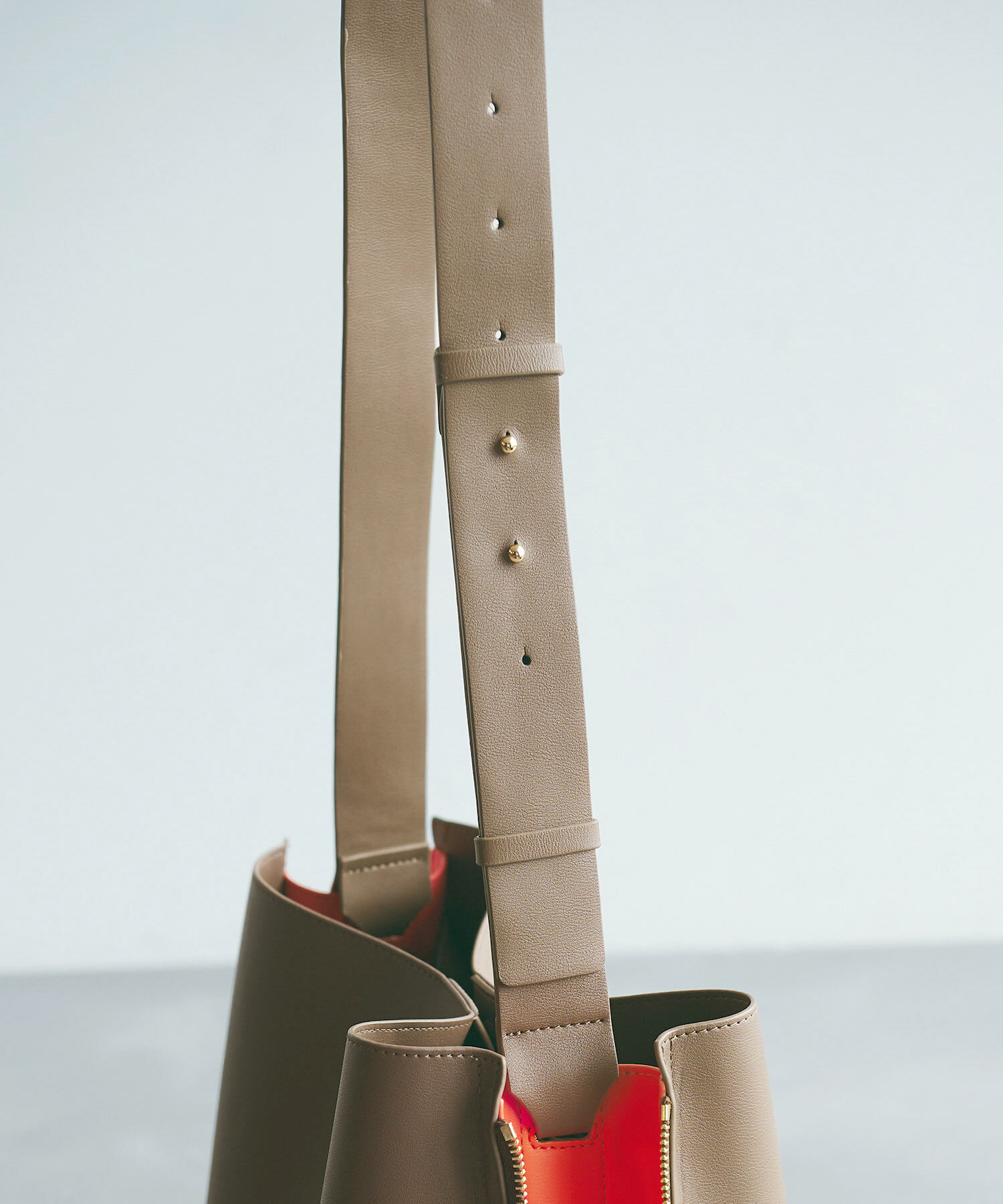 ROPE「【WEB限定】【E'POR】Y BAG Shoulder M（サイドジップショルダーバッグ）」|ショルダー・メッセンジャー|