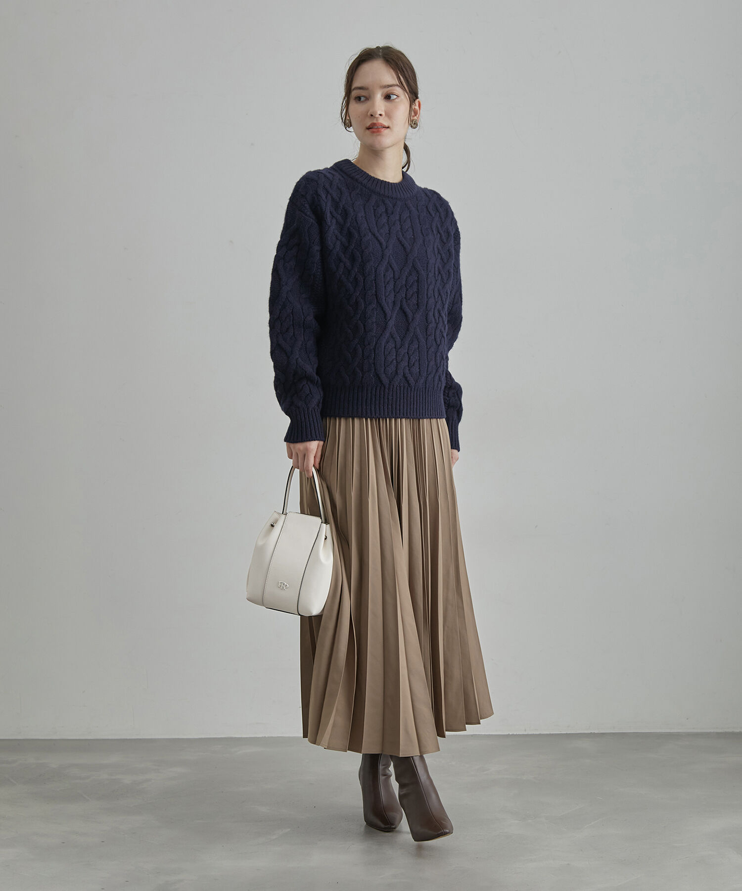 ROPE「【追加生産・新色登場】RPロゴ スプリットレザードロストミドルバッグ」|ハンドバッグ|