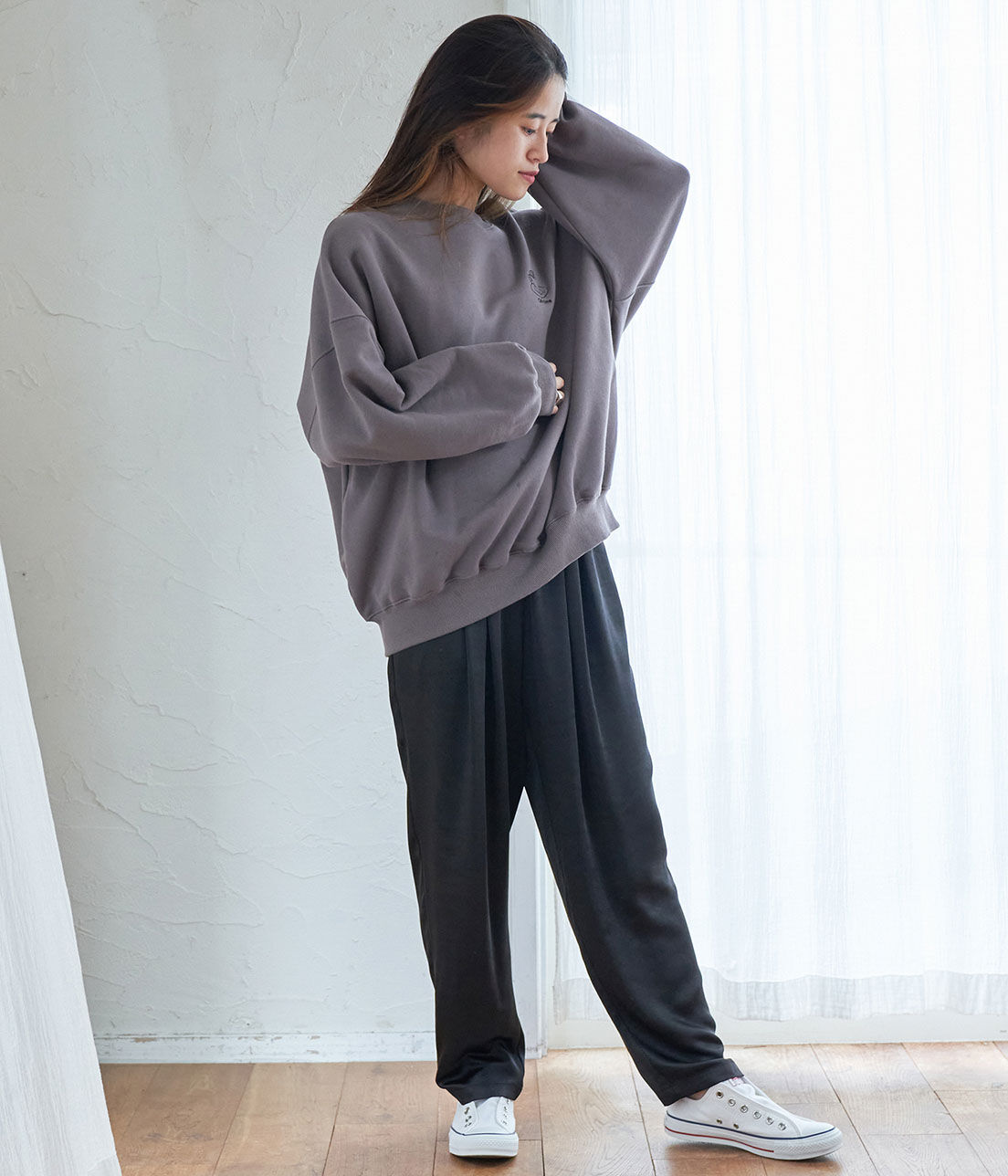 VIS「厚手サテンリラックステーパードパンツ」|その他|