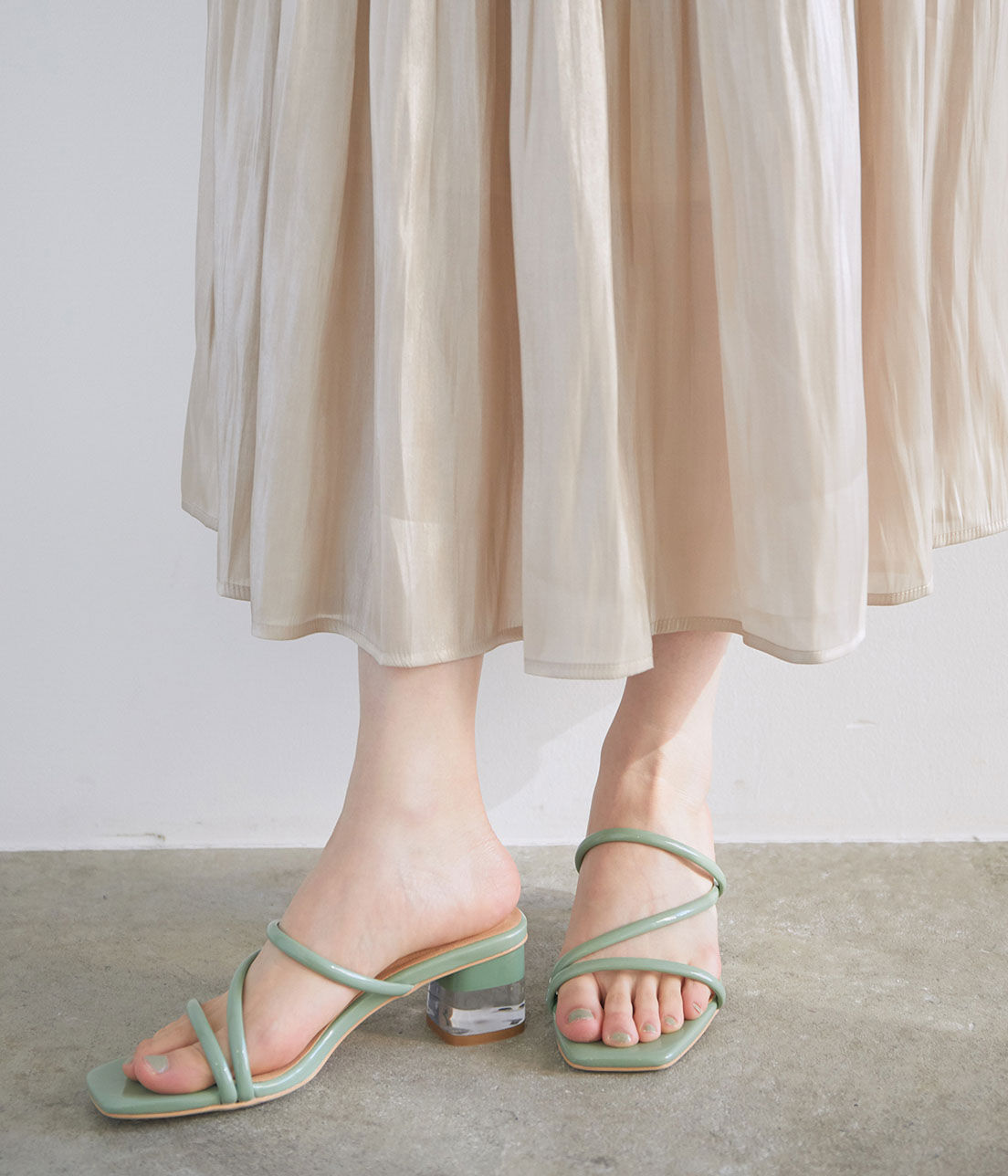 Juze「クリアヒールナローアシメサンダル」|サンダル|