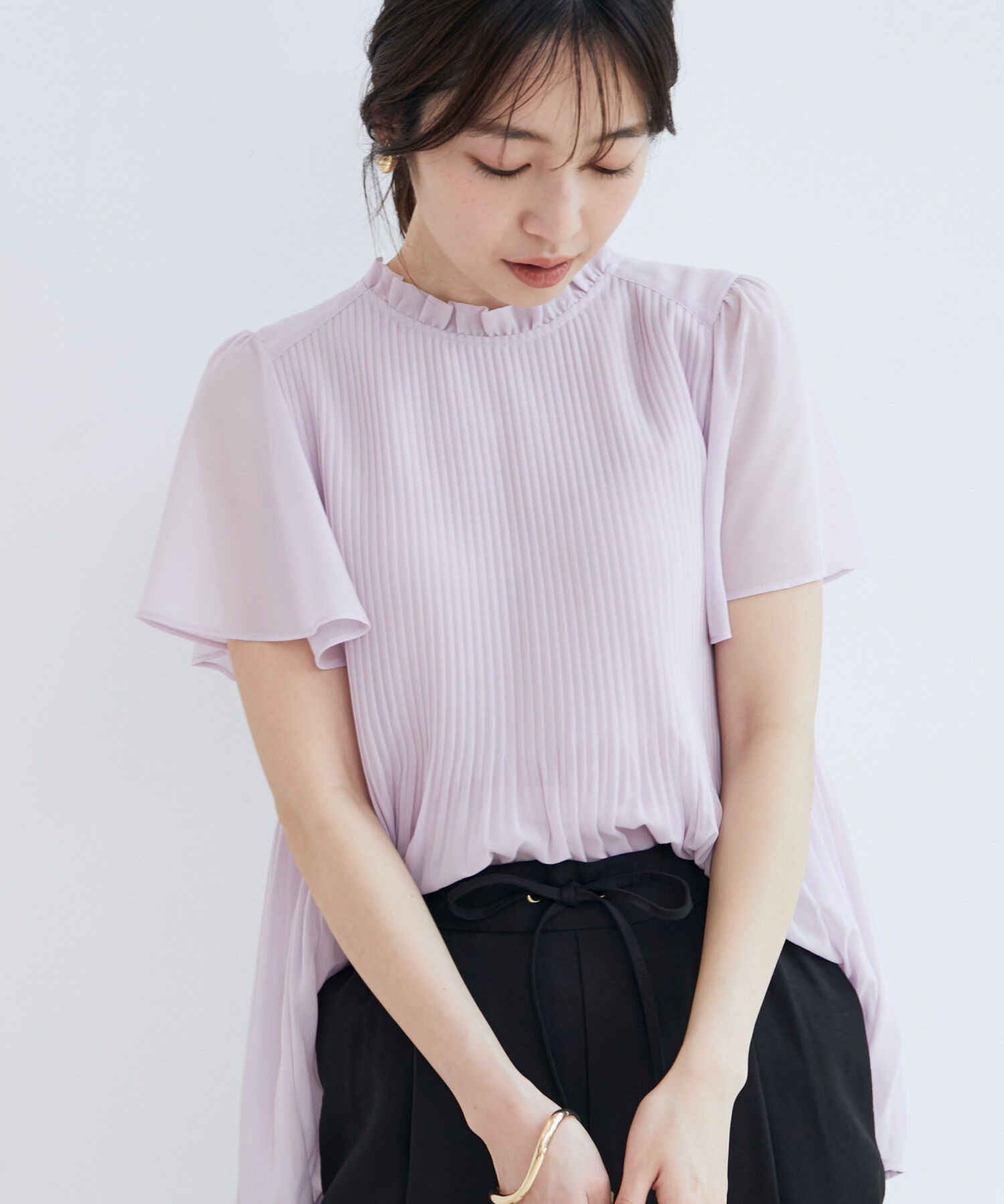 VIS「【洗濯機可】ドット＆無地シフォンバックリボンブプリーツブラウス」|シャツ・ブラウス|