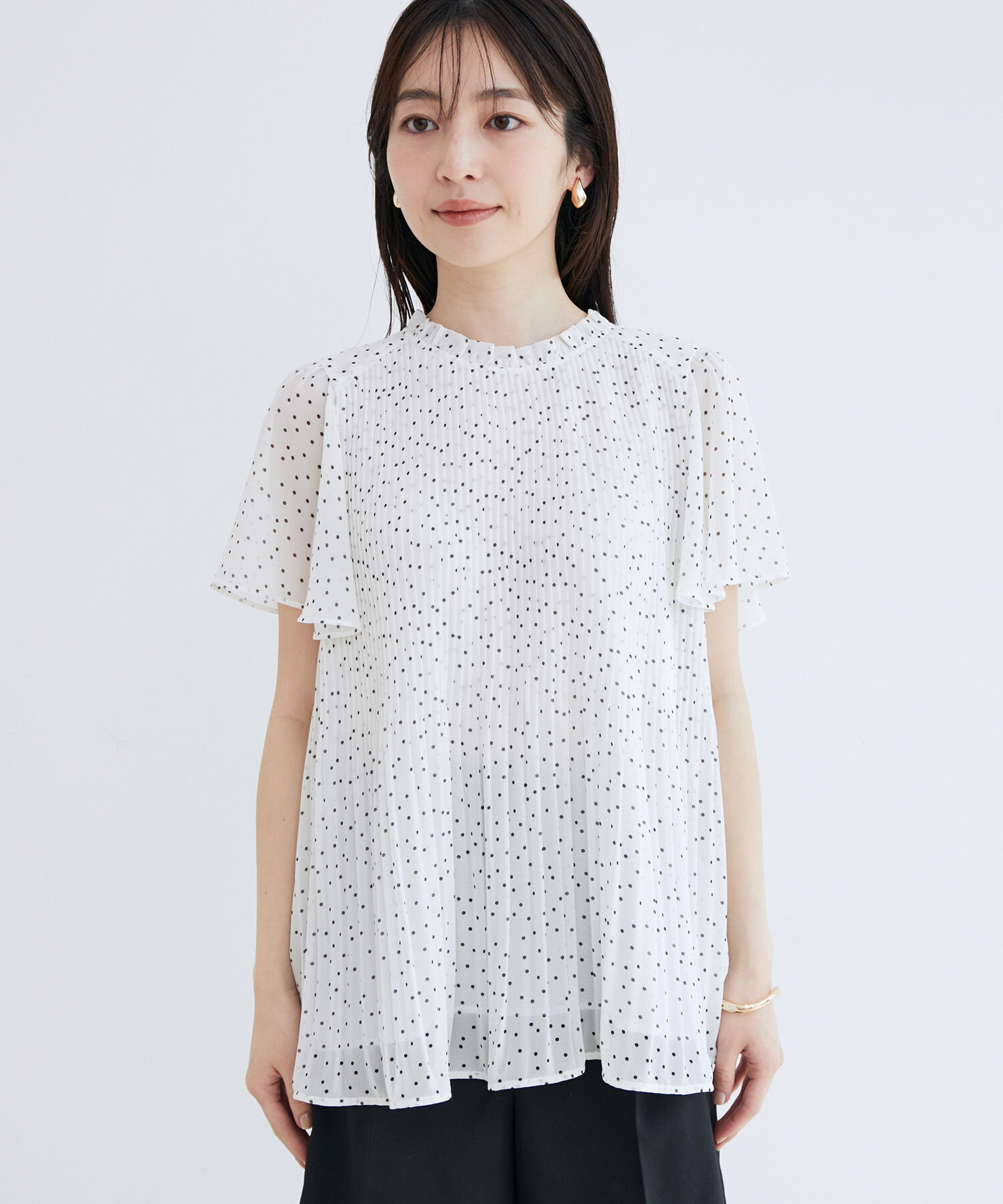 VIS「【洗濯機可】ドット＆無地シフォンバックリボンブプリーツブラウス」|シャツ・ブラウス|