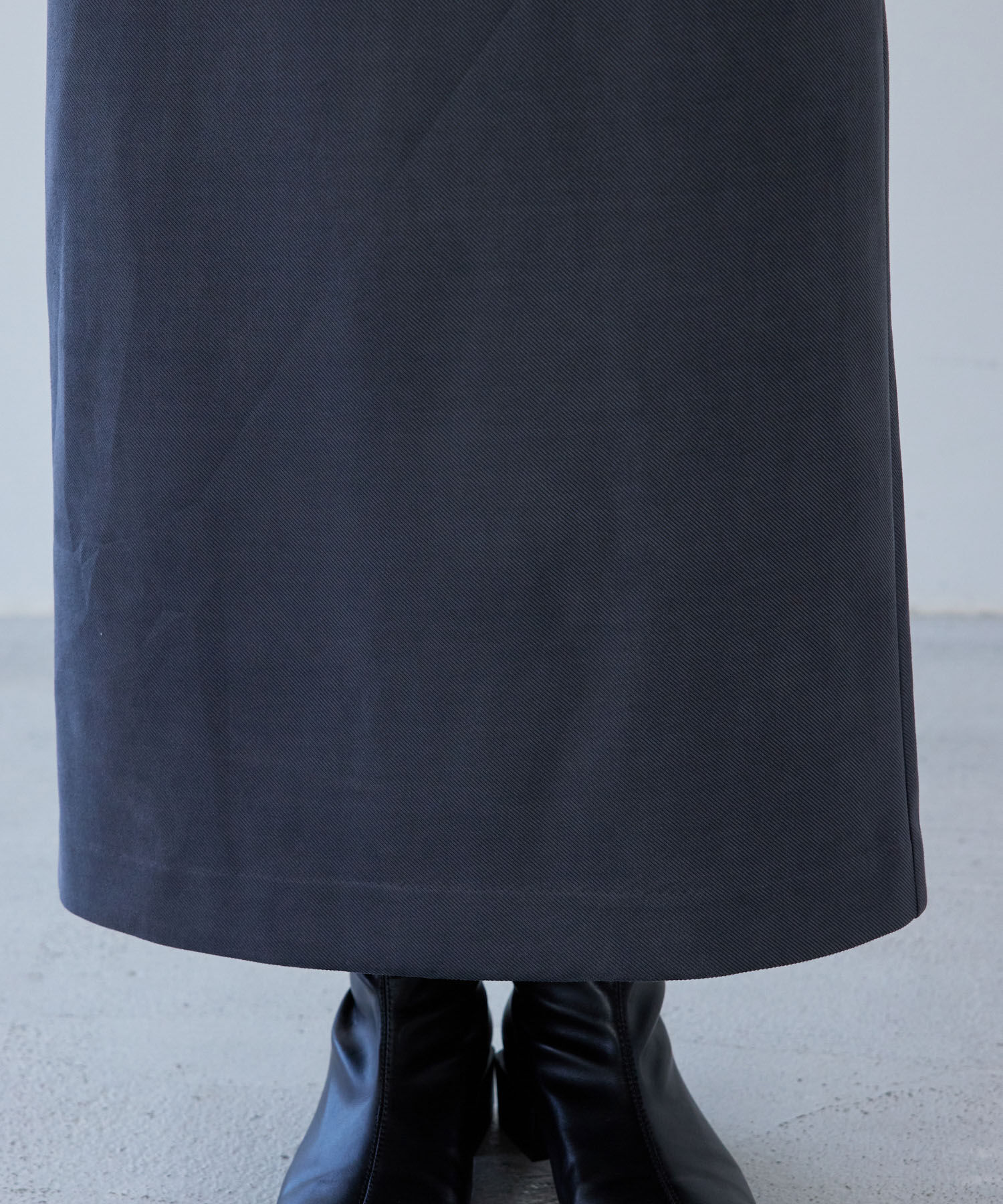 VIS「【選べる着丈】程よいストレッチ感。ベロアタッチタイトスカート」|スカート|