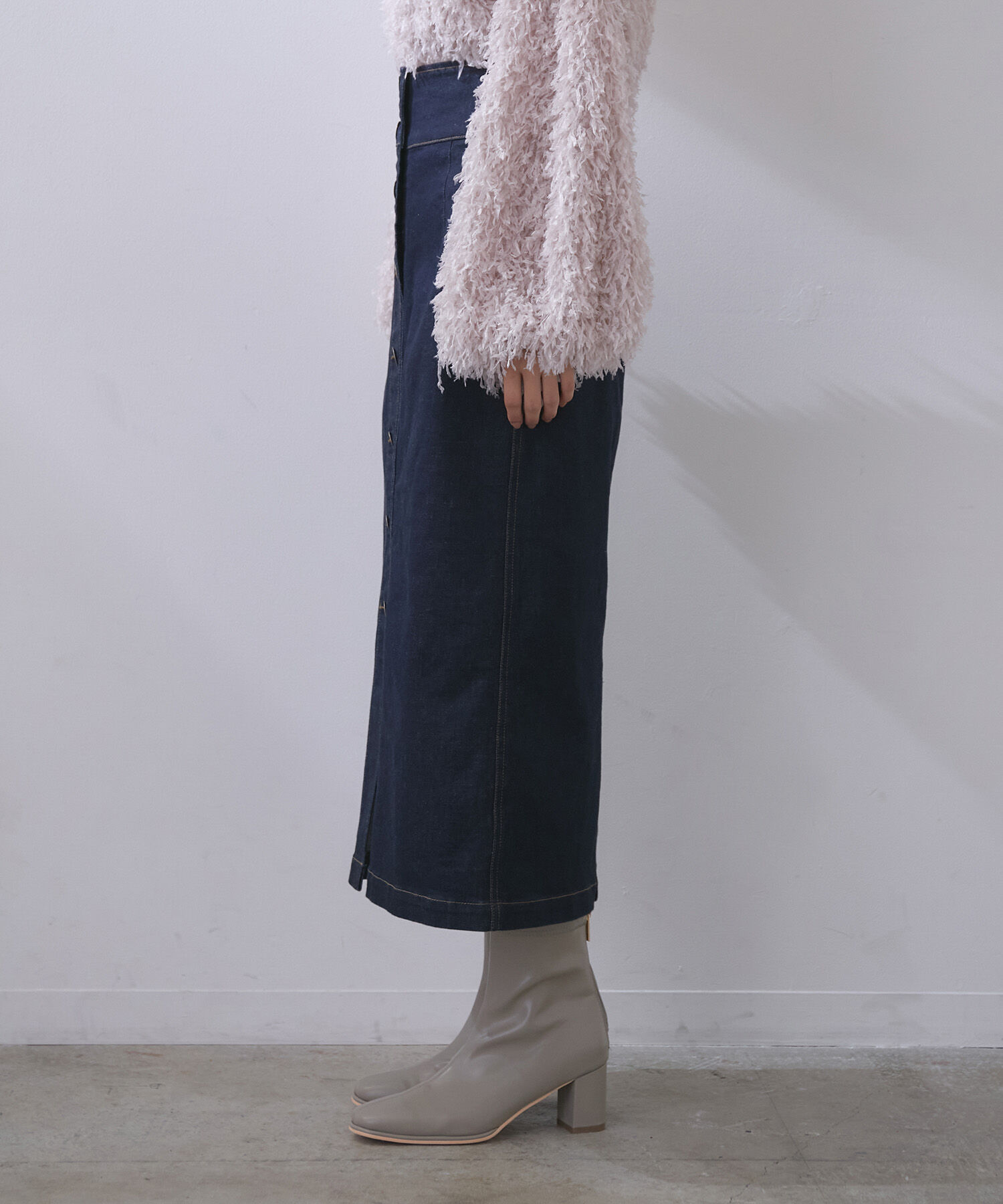 vis-a-vis「【WEB限定】【追加生産】ストレッチ性抜群。デニムIラインハイウェストスカート」|スカート|