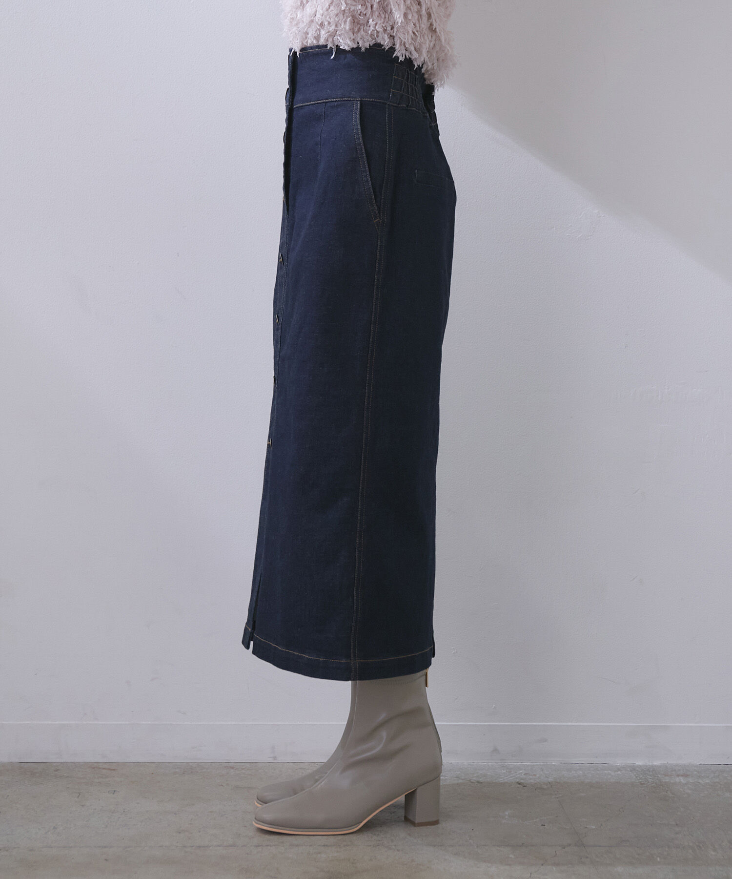 vis-a-vis「【WEB限定】【追加生産】ストレッチ性抜群。デニムIラインハイウェストスカート」|スカート|