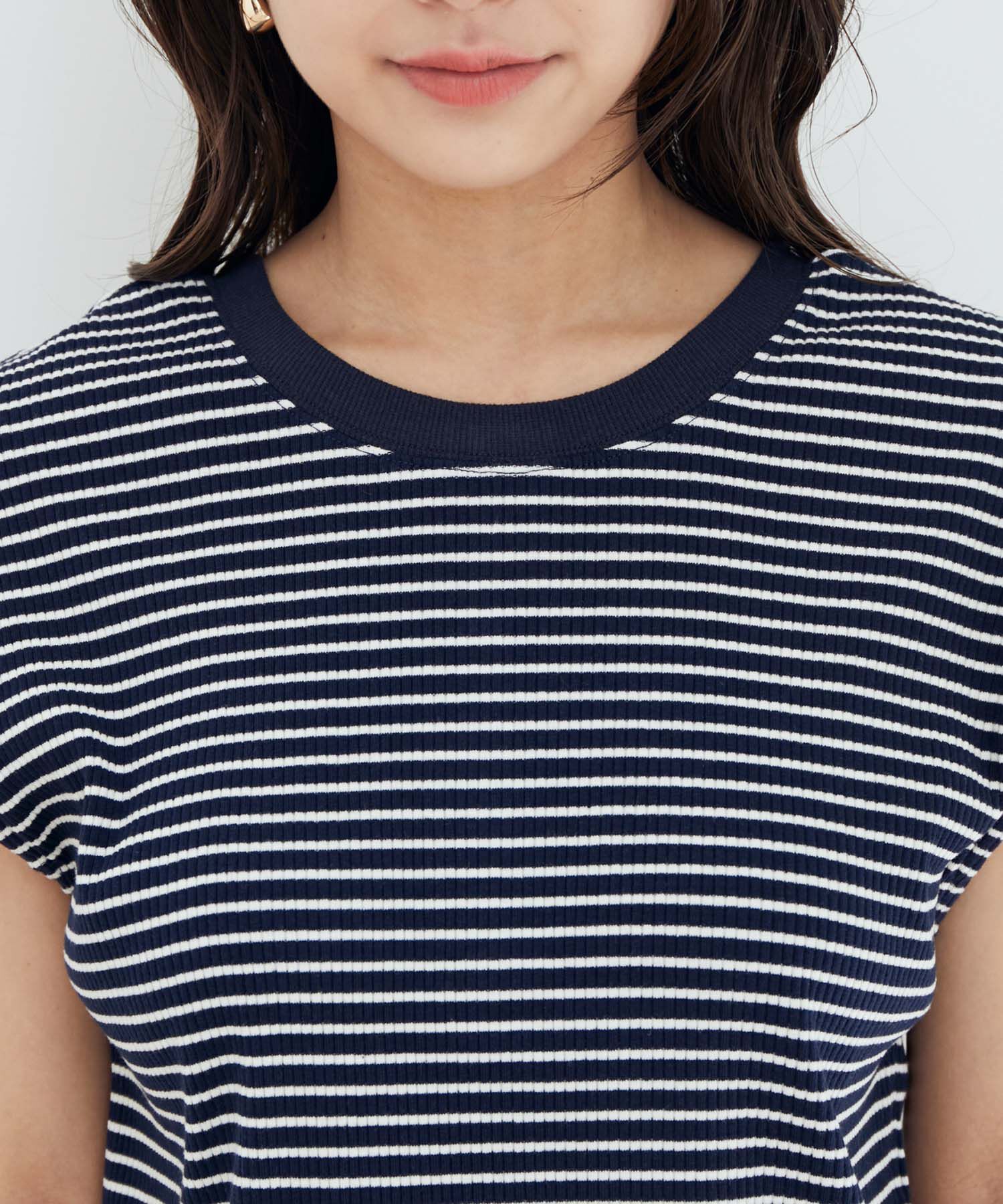 vis-a-vis「【WEB限定】前後２WAYスナップ釦付きフレンチスリーブボーダープルオーバー」|Tシャツ・カットソー|