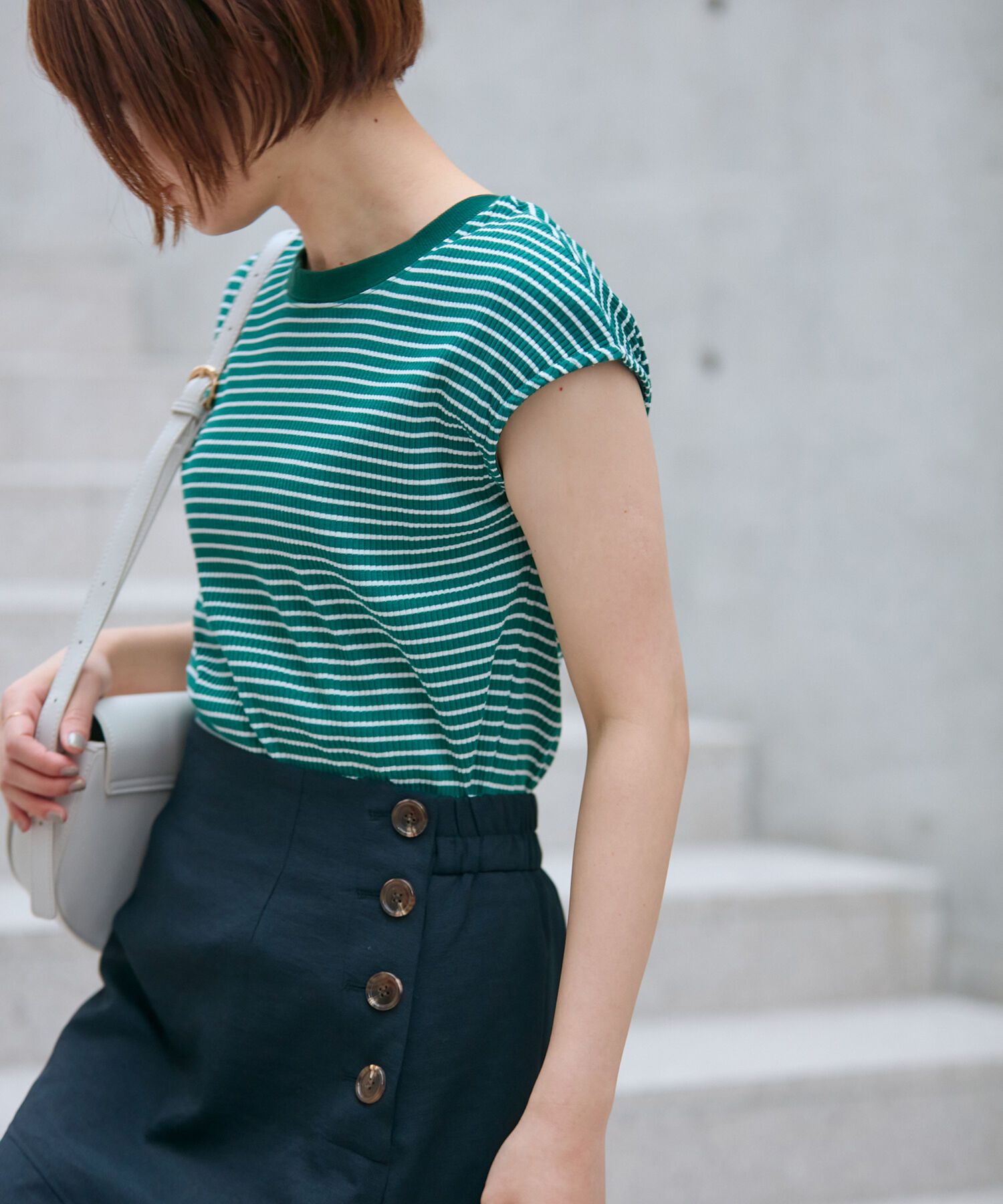 vis-a-vis「【WEB限定】前後２WAYスナップ釦付きフレンチスリーブボーダープルオーバー」|Tシャツ・カットソー|