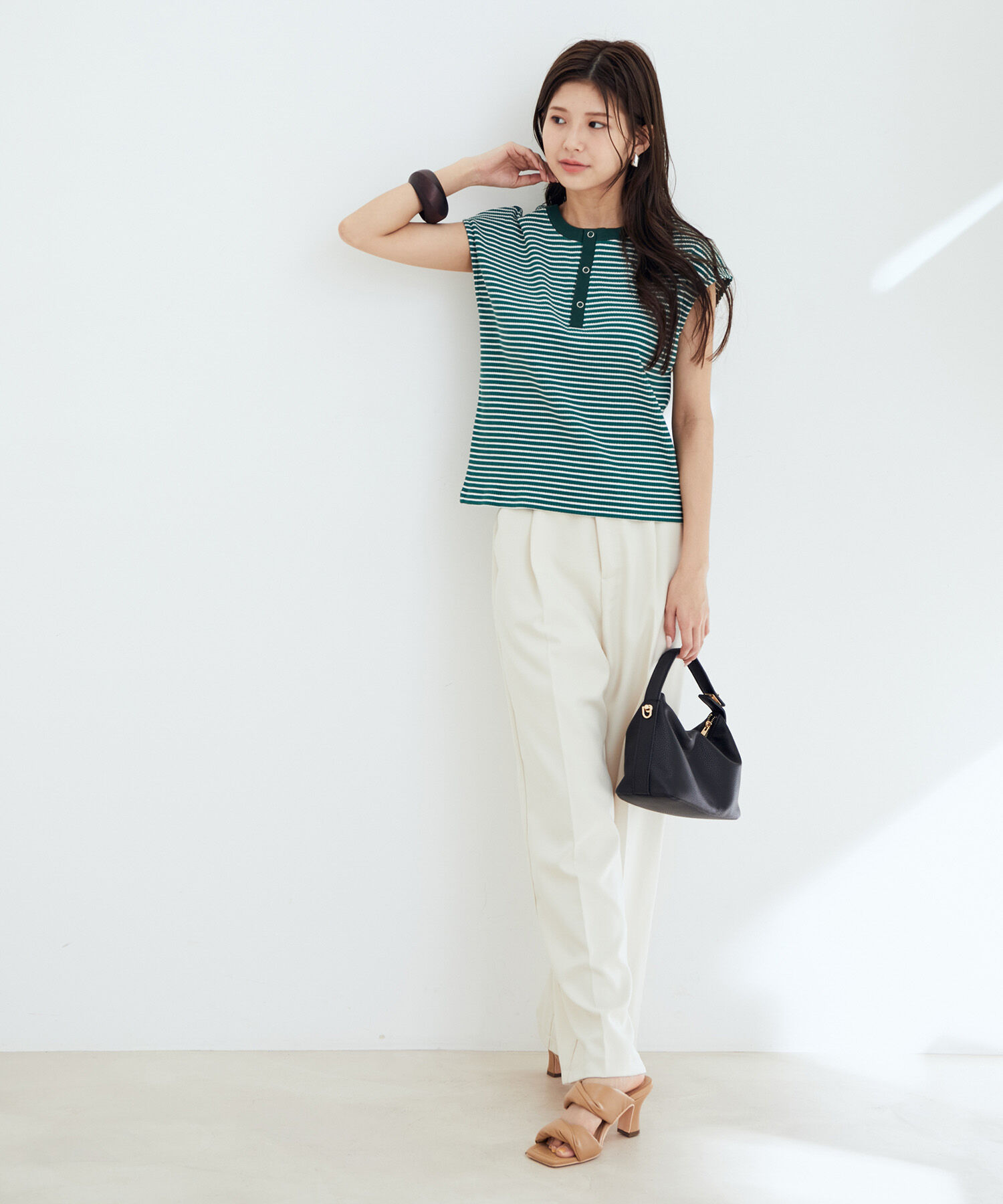 vis-a-vis「【WEB限定】前後２WAYスナップ釦付きフレンチスリーブボーダープルオーバー」|Tシャツ・カットソー|