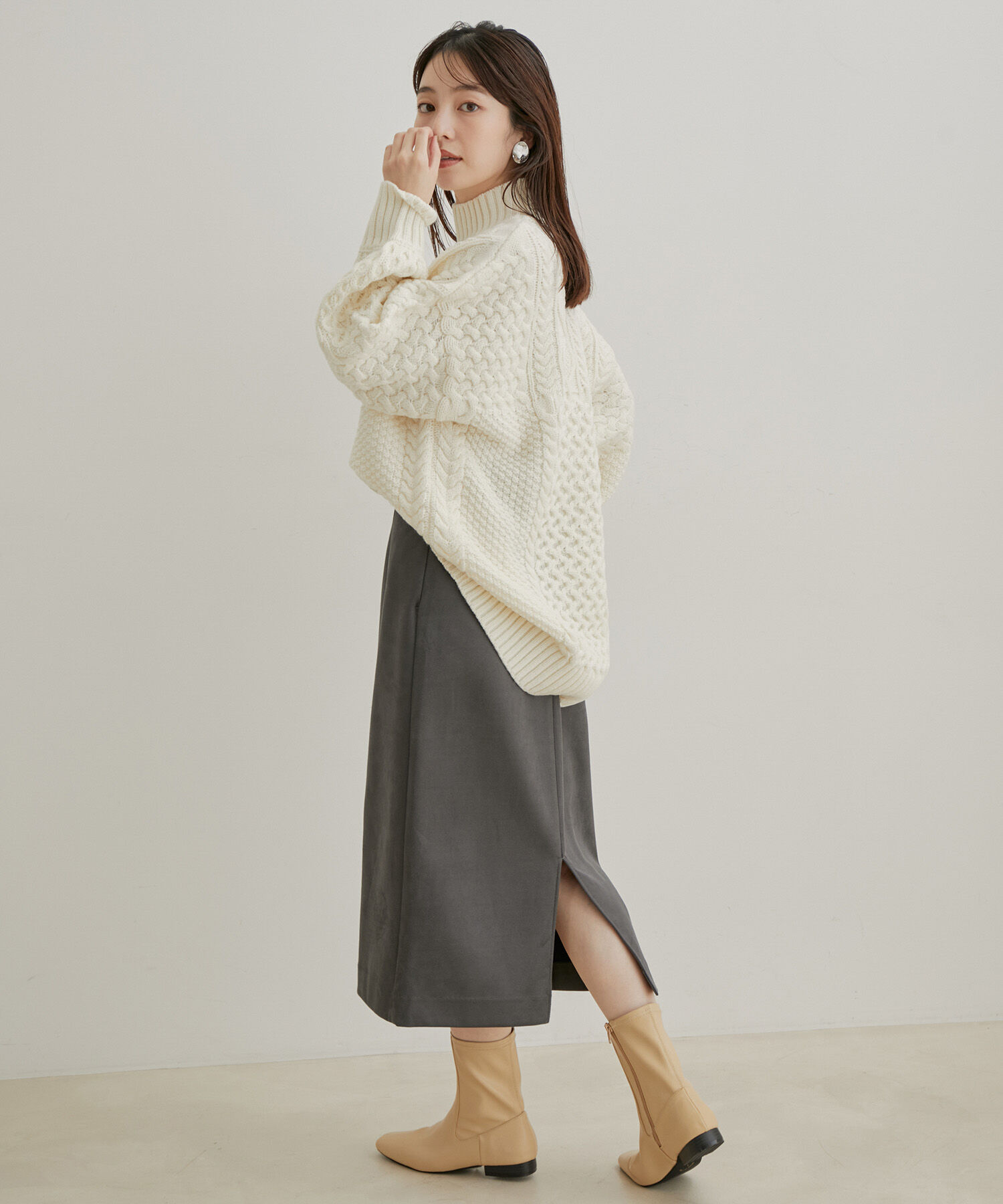 VIS「【選べる着丈・洗える】ベロアタッチタイトスカート【sustainable】」|スカート|