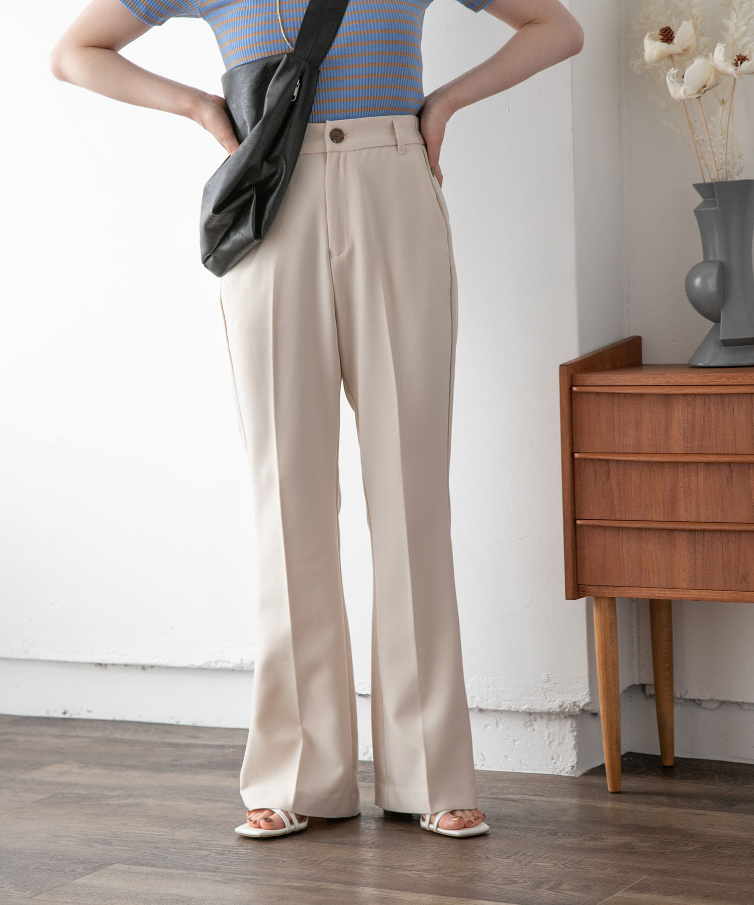 vis-a-vis「【WEB限定】【洗える】フレアパンツ」|スラックス|