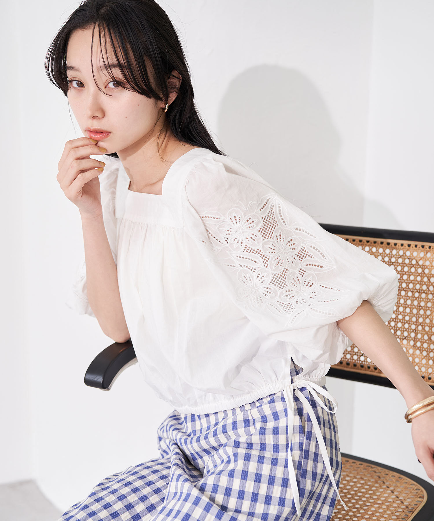 VIS「エンブロイダリーボリュームスリーブブラウス」|シャツ・ブラウス|ホワイト(10)