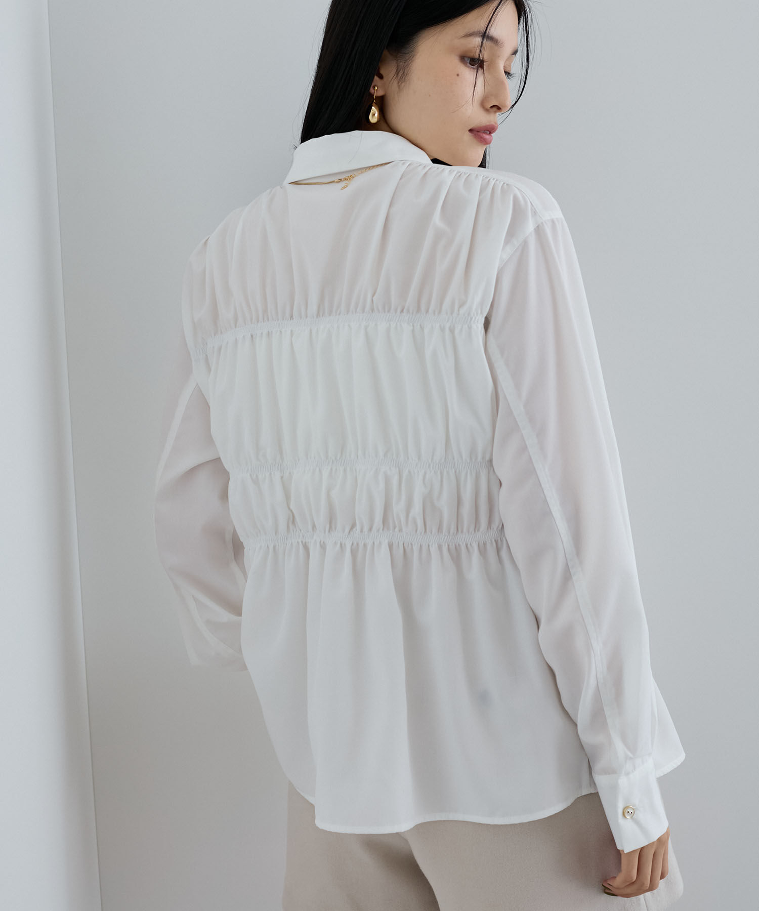 VIS「【洗える】シャーリングデザインシャツ」|シャツ・ブラウス|