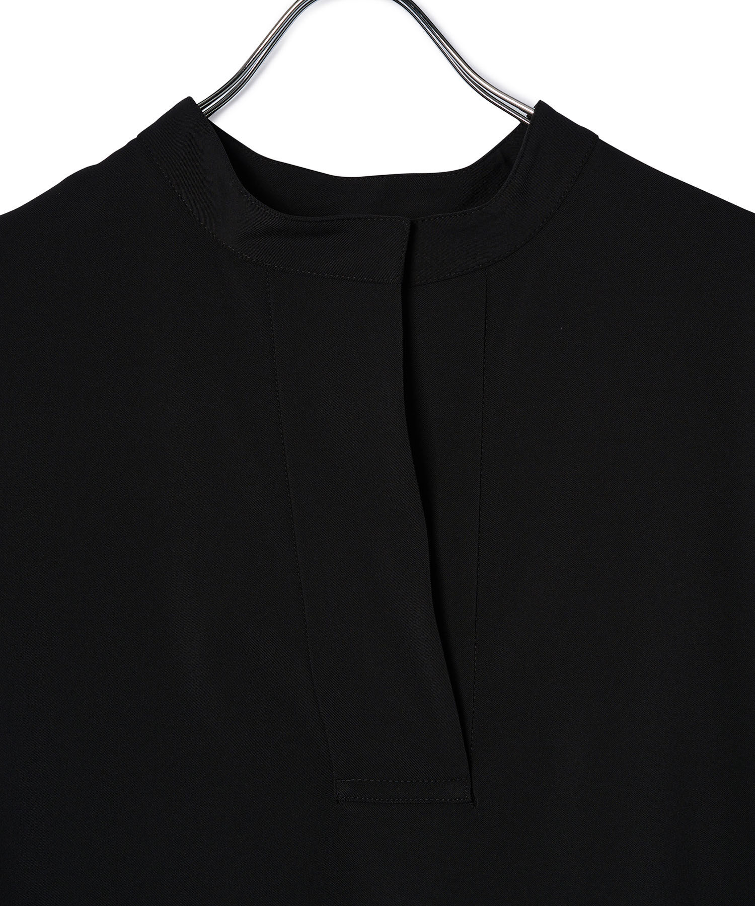 ADAM ET ROPE'「【サステナブル・セットアップ対応】フォルムバンドカラーシャツ」|シャツ・ブラウス|