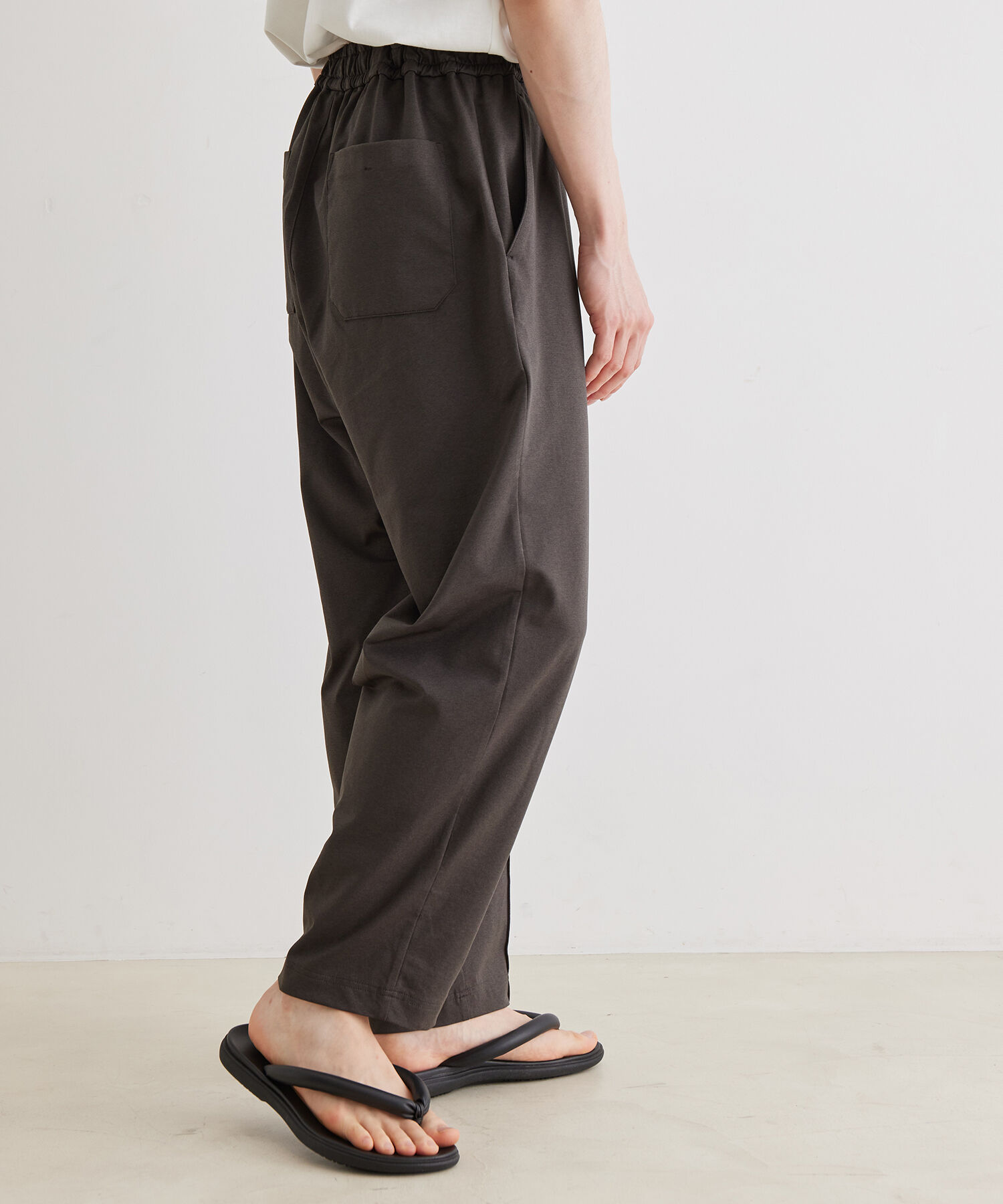 ADAM ET ROPE'「ワイドテーパード ジャージー スラックス / 速乾 / 冷感 / イージーケア / ユニセックス」|スラックス|