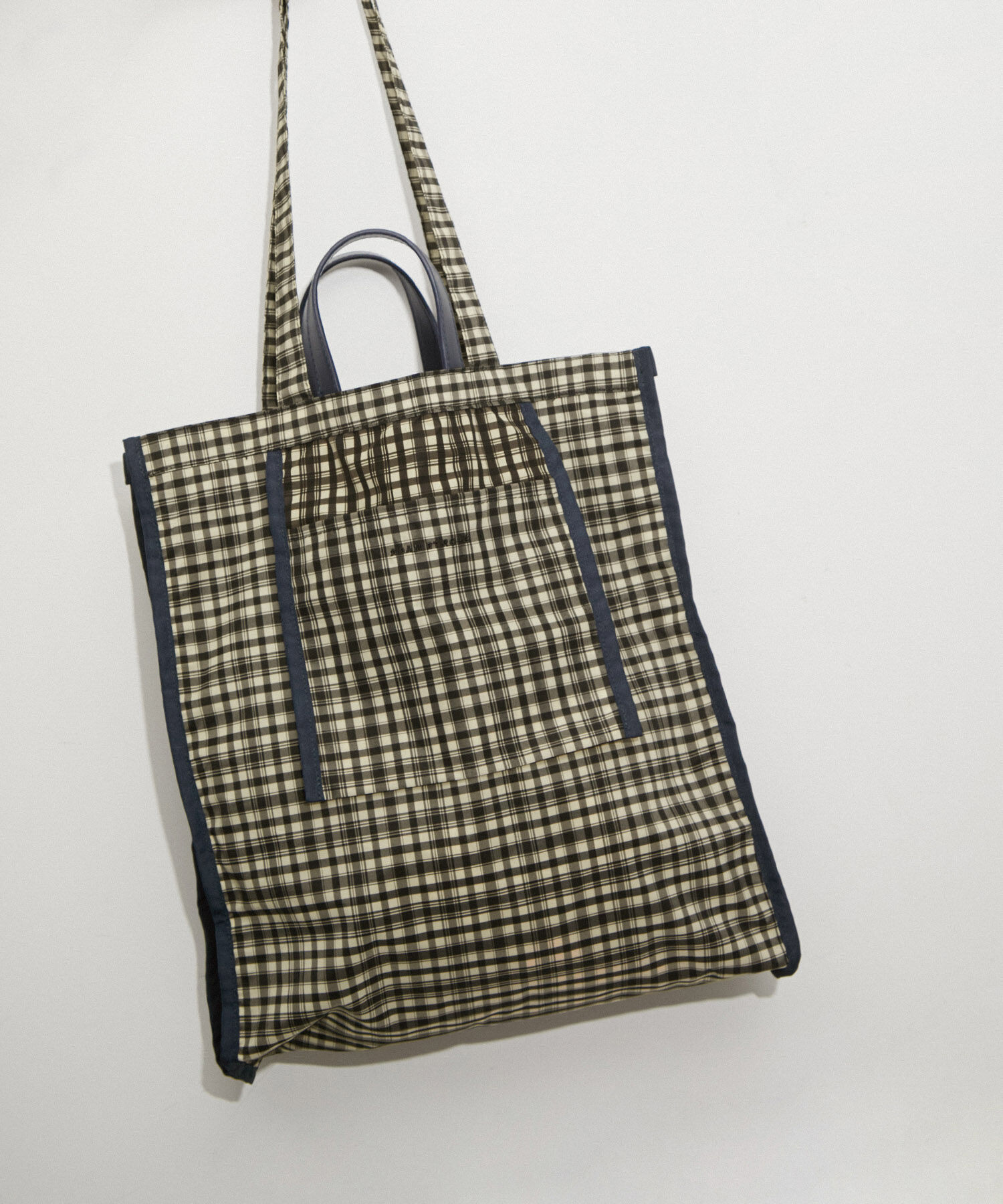 ADAM ET ROPE'「【サステナブル】2WAYチェックトートバッグ(撥水)」|トートバッグ|ブラック系(02)