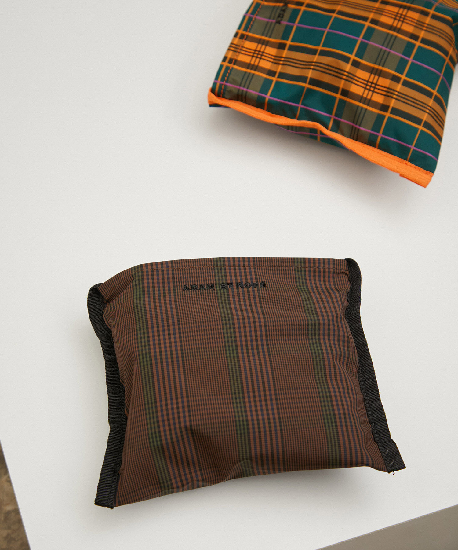 ADAM ET ROPE'「【サステナブル】2WAYチェックトートバッグ(撥水)」|トートバッグ|