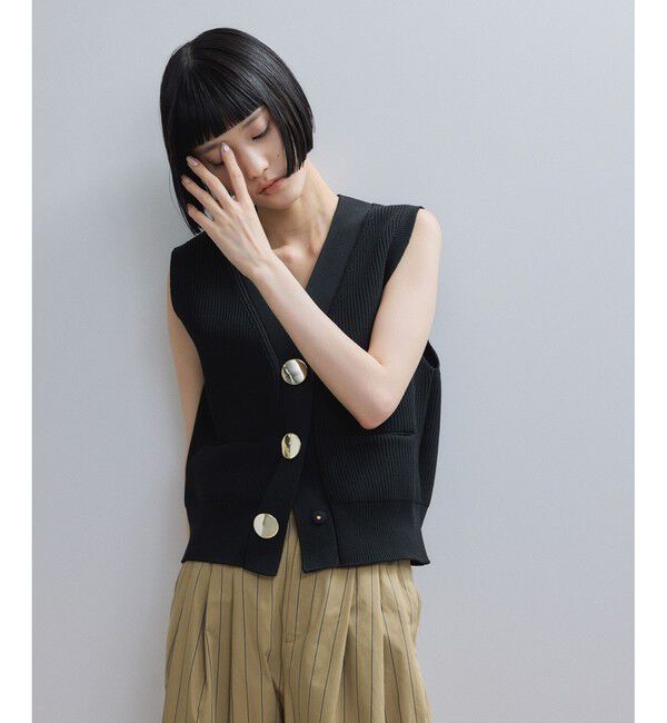 ADAM ET ROPE'「【WEB限定】・【サステナブル】ウェーブボタンVネックニットジレ」|ベスト・ジレ|