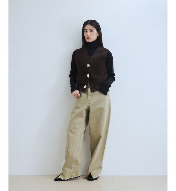 ADAM ET ROPE'「【WEB限定】・【サステナブル】ウェーブボタンVネックニットジレ」|ベスト・ジレ|