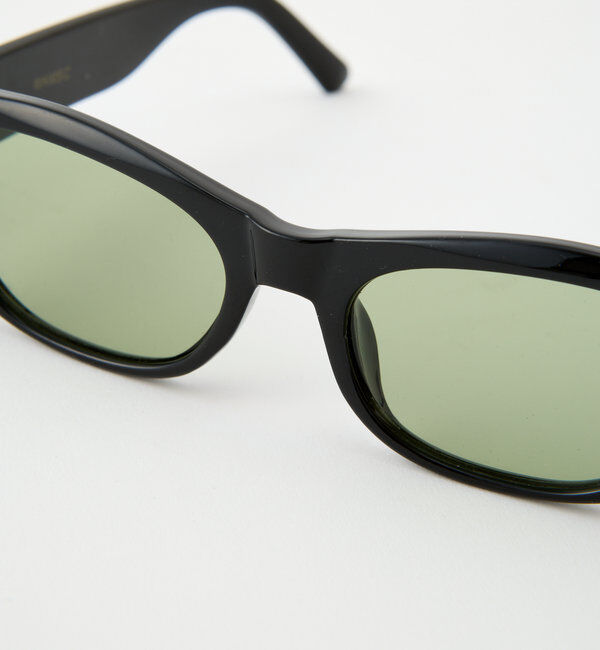  「*【WHIMSIC/丸顔/三角顔/四角顔】オーバルフォックスサングラス」|ピアス|