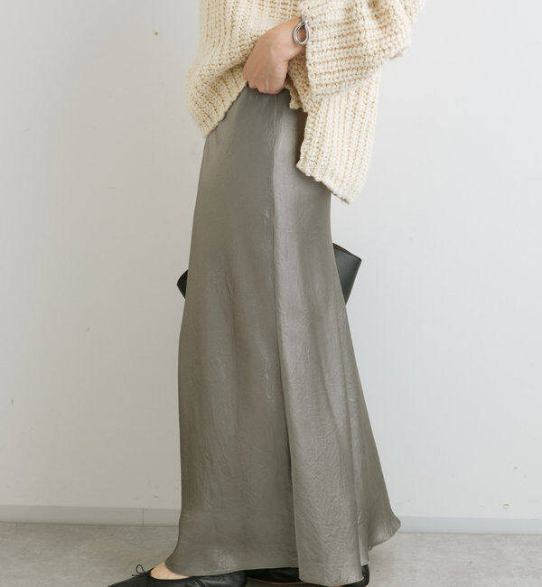  「【華やかな光沢感】ワッシャーサテンバイアススカート」|スカート|カーキ