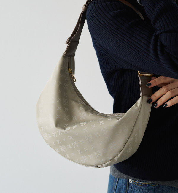  「クラウズナイロンラウンドショルダーバッグ」|ショルダー・メッセンジャー|