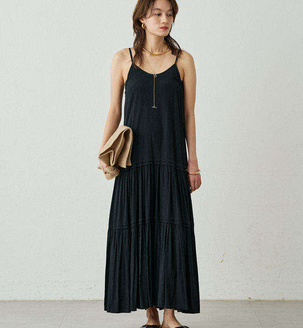  「【3サイズ展開】サテンティアードキャミワンピース」|ワンピース|