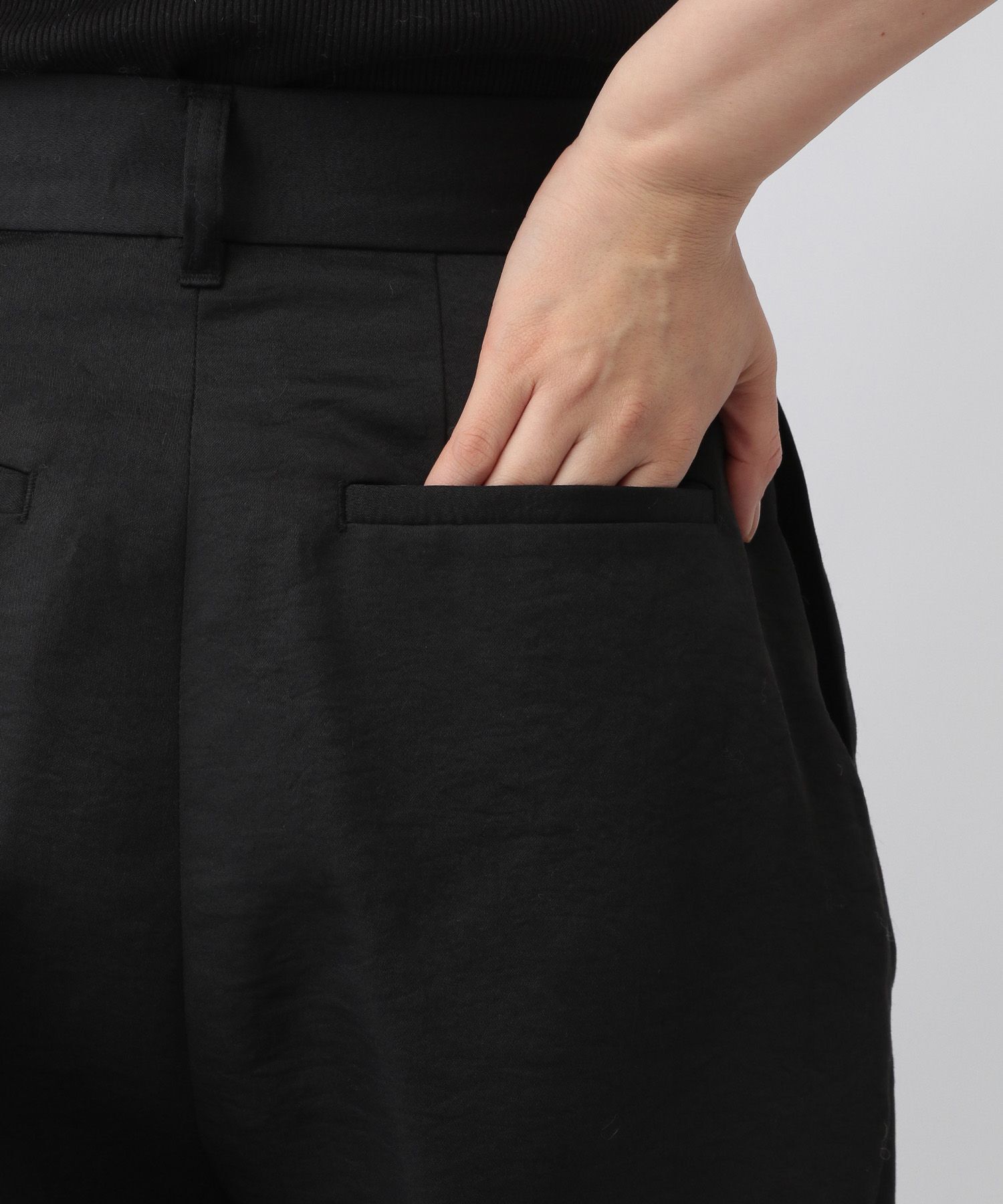 A part by 「２タックコクーンパンツ」|チノ|