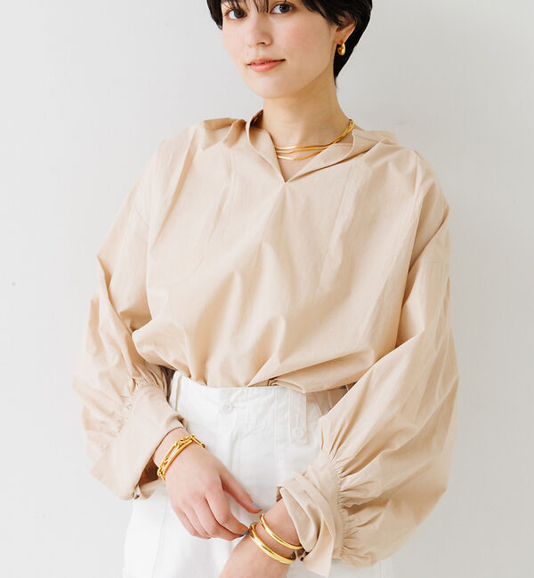 Rouge vif「【一部店舗限定】スリーブデザインスキッパーブラウス」|シャツ・ブラウス|ベージュ