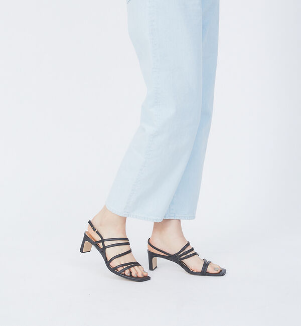 AU BANNISTER「華奢ストラップサンダル」|サンダル|