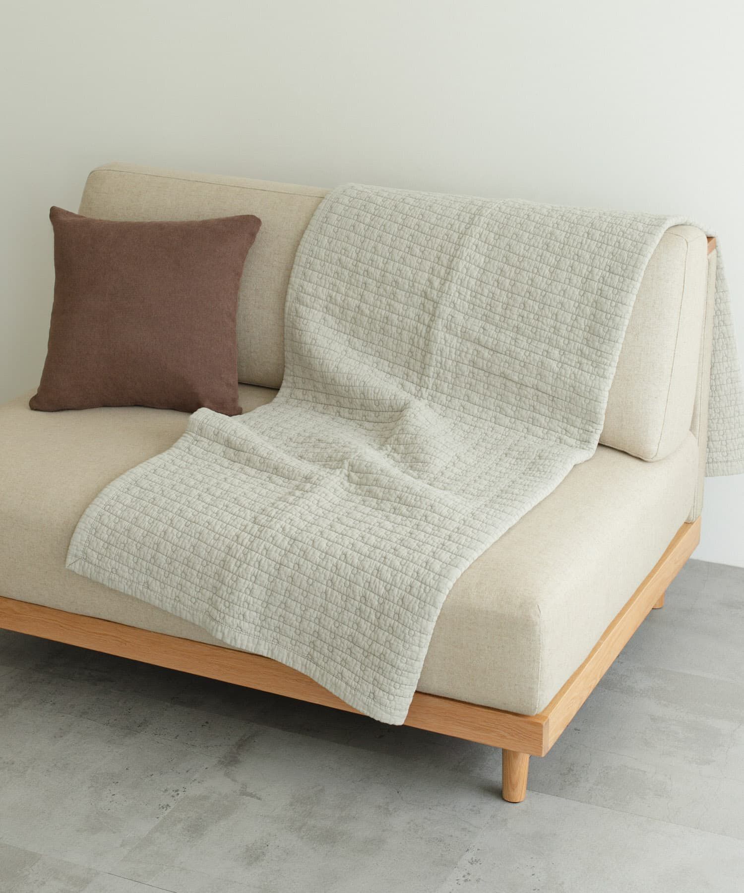 URBAN RESEARCH DOORS「DOORS LIVING PRODUCTS　コットンマット ドット 130&times;190」|クッション・クッションカバー|ベージュ