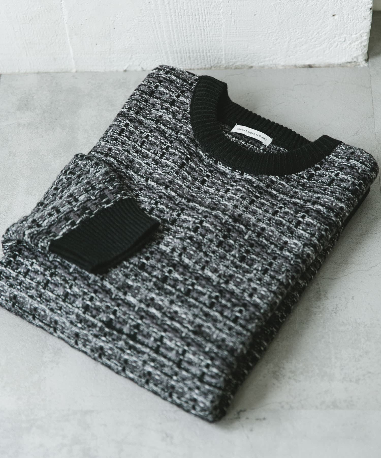 URBAN RESEARCH DOORS「ツイードライク ジャガードニット」|ニット・セーター|ブラック
